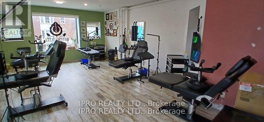 2 - 798 BLOOR STREET WEST Image 11