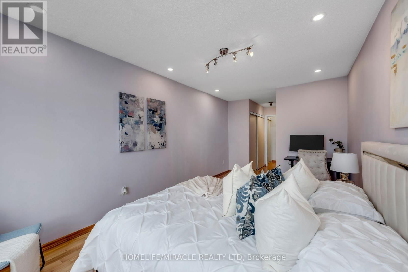 68 CARRIE CRESCENT Image 23