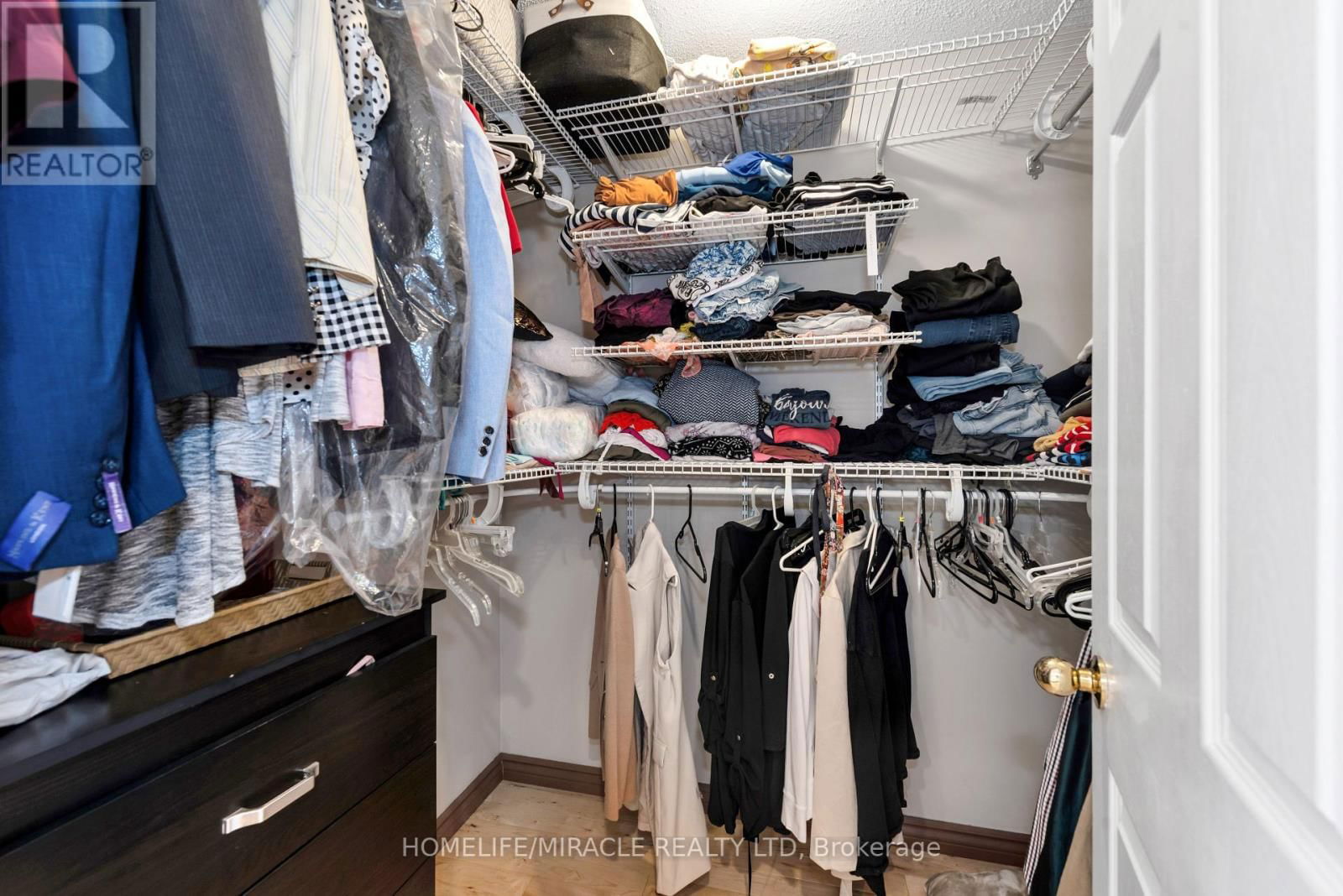 68 CARRIE CRESCENT Image 34