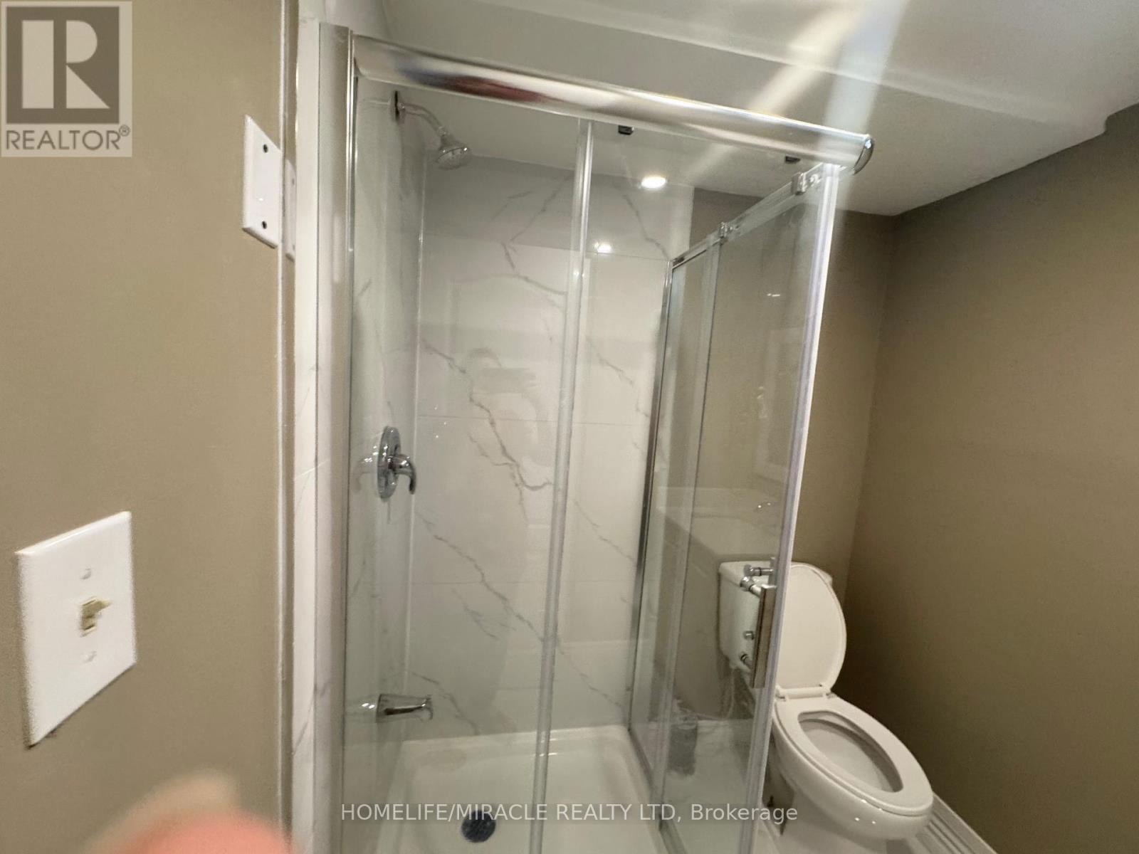 68 CARRIE CRESCENT Image 40
