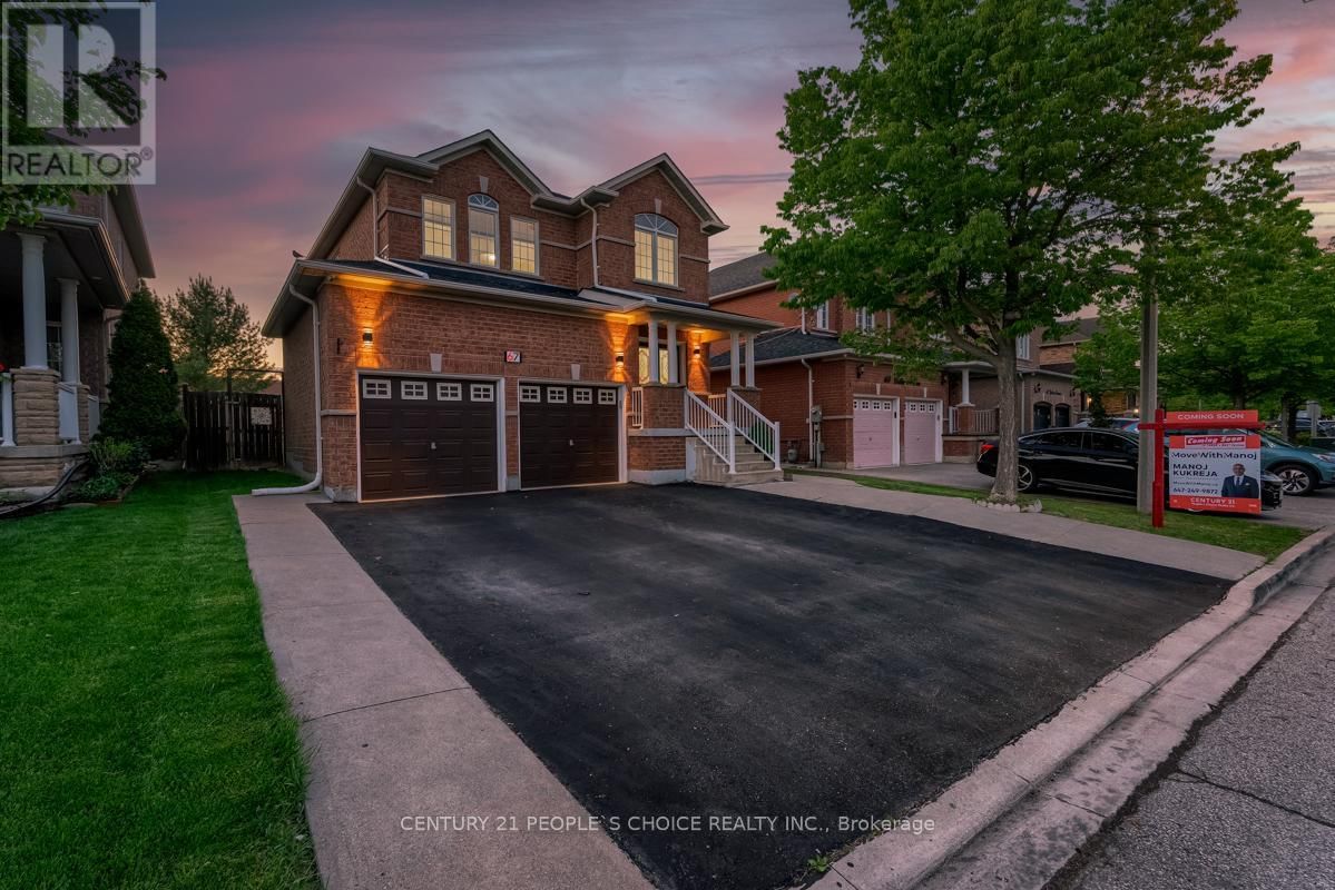 67 GALLUCCI CRESCENT Image 2