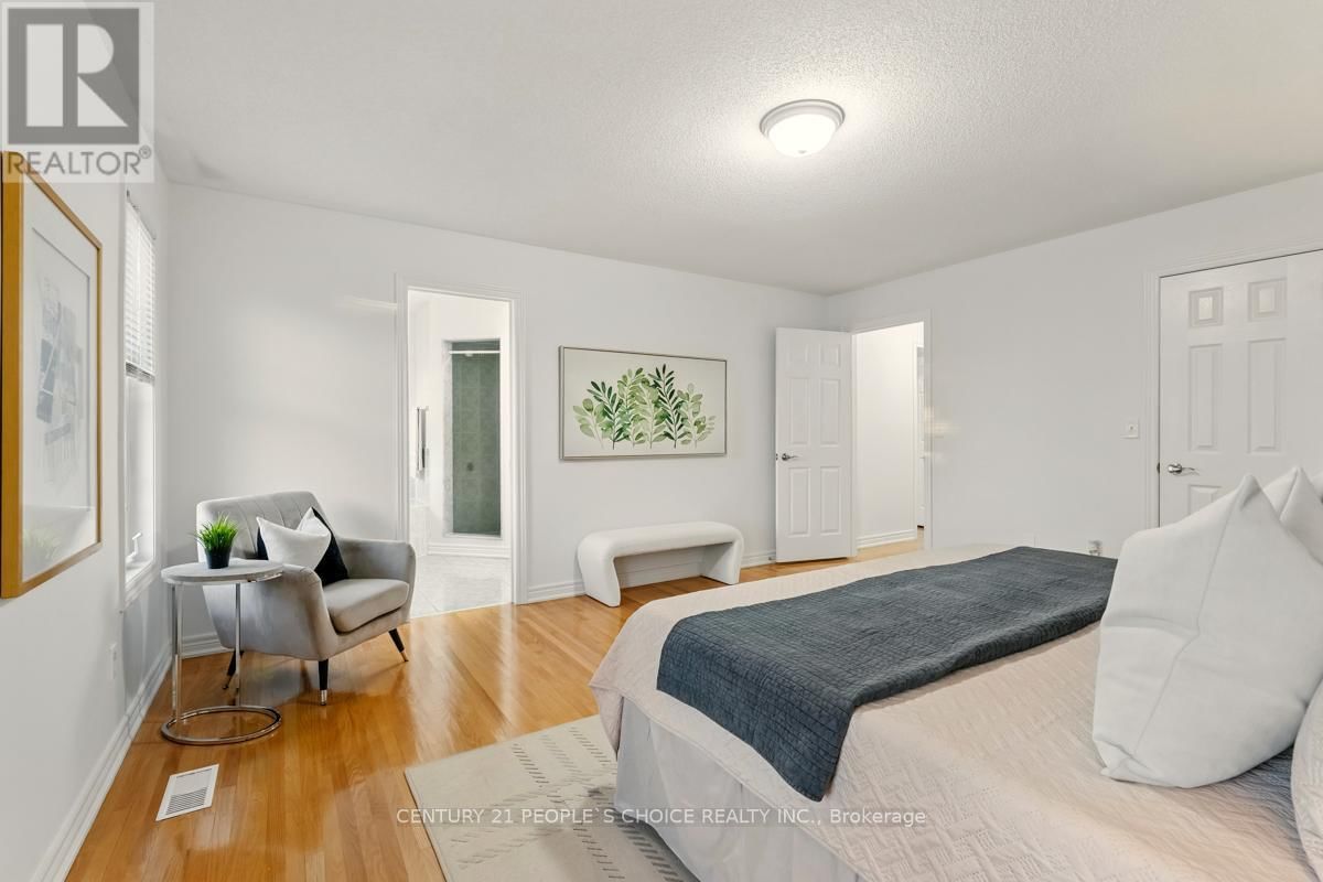 67 GALLUCCI CRESCENT Image 21