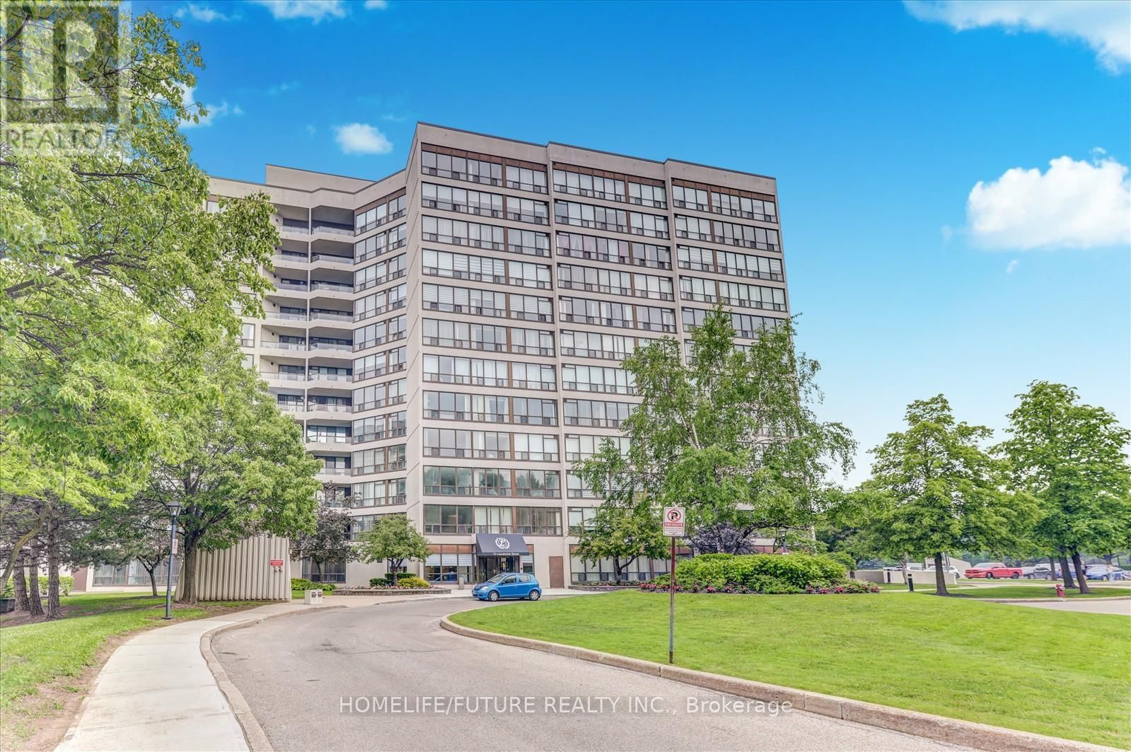 1004 - 12 LAURELCREST STREET Image 2