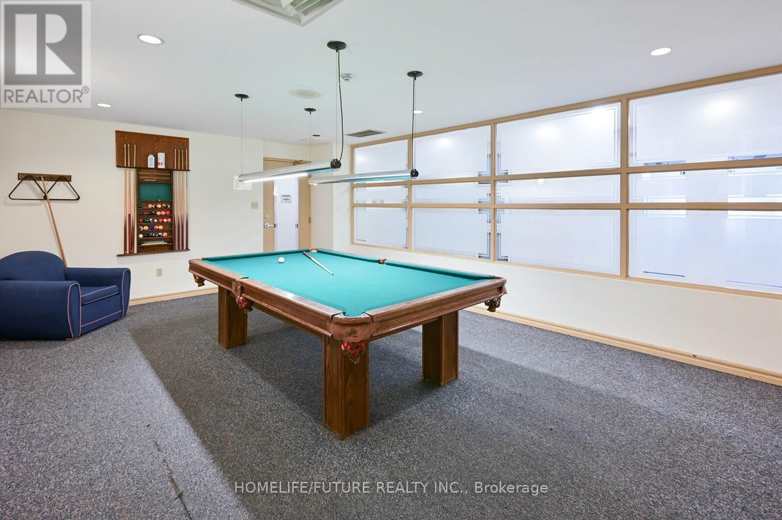 1004 - 12 LAURELCREST STREET Image 22
