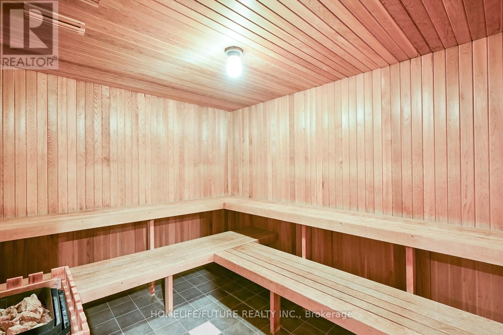 1004 - 12 LAURELCREST STREET Image 23