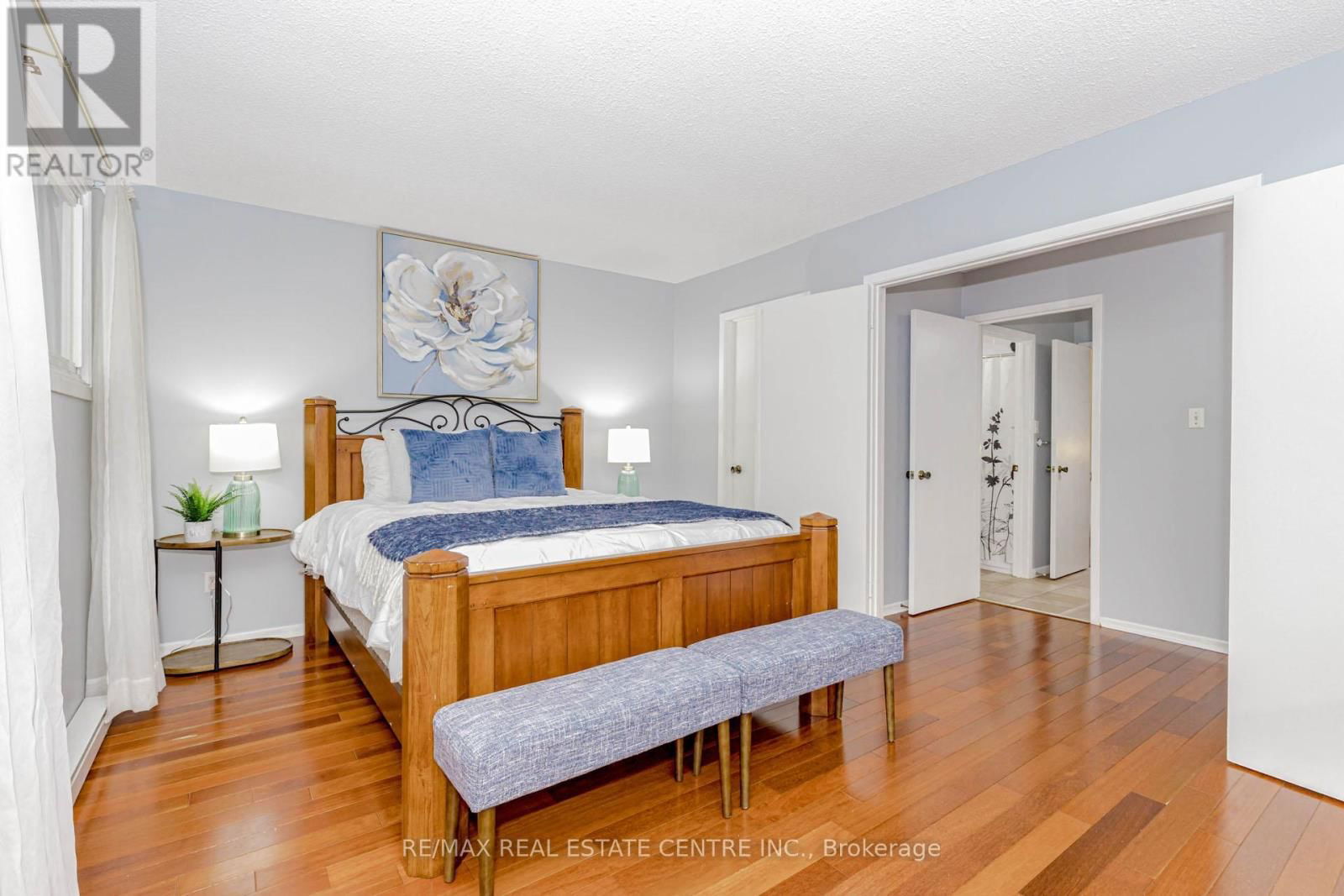 6 - 2701 AQUITAINE AVENUE Image 17