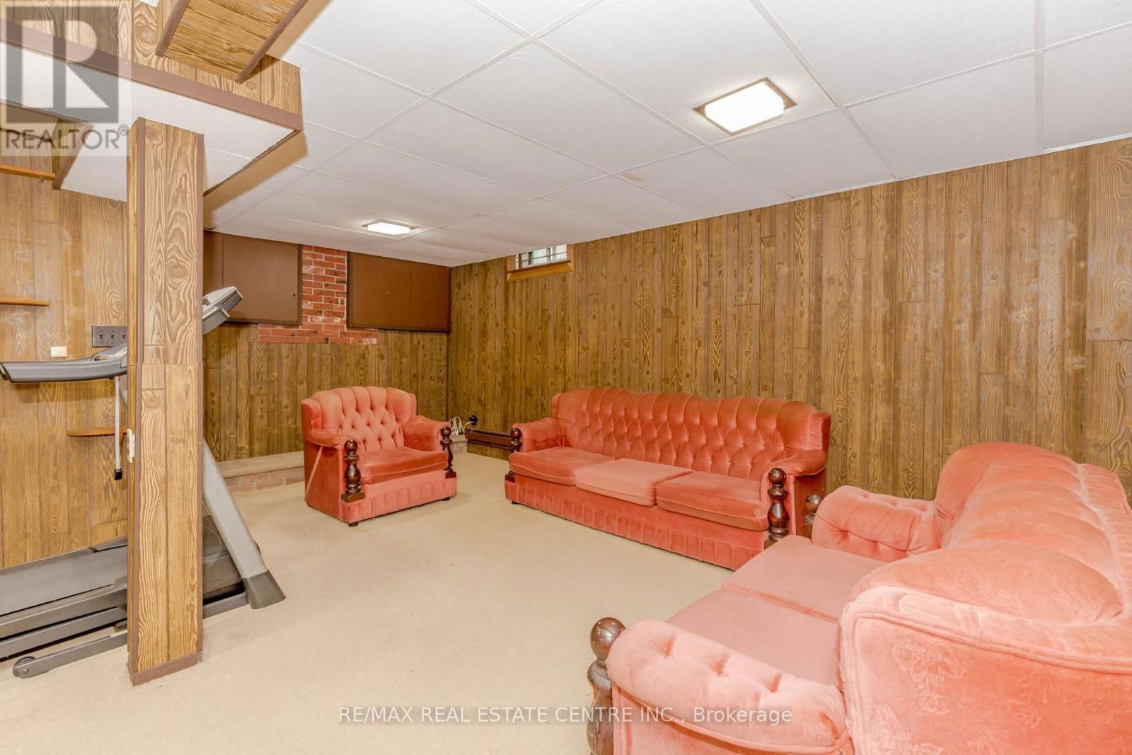 6 - 2701 AQUITAINE AVENUE Image 30