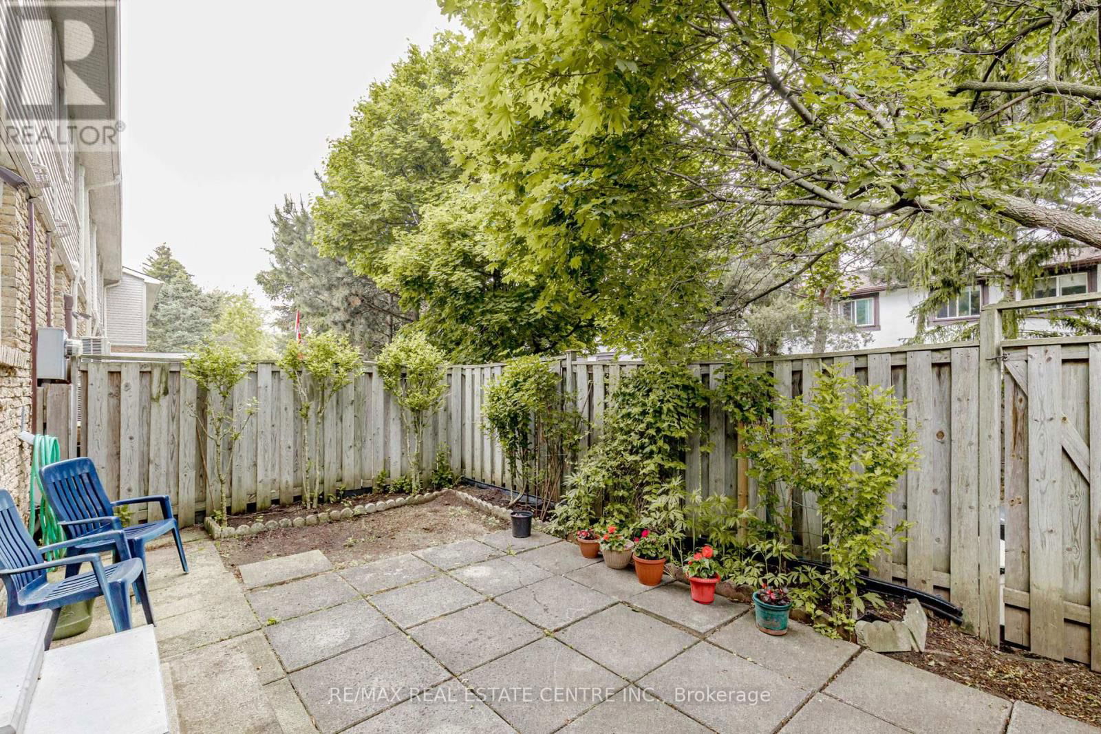 6 - 2701 AQUITAINE AVENUE Image 33