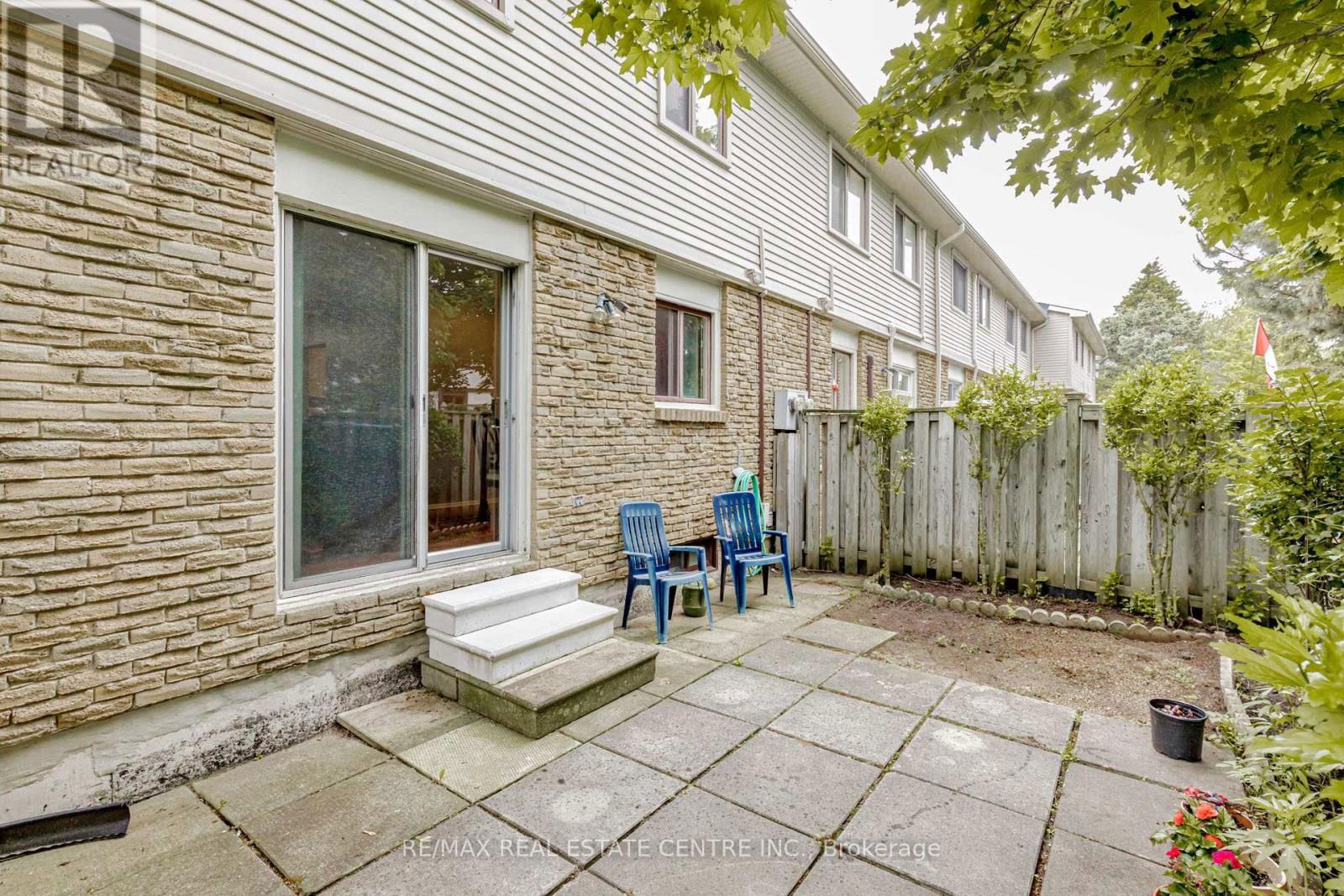 6 - 2701 AQUITAINE AVENUE Image 34