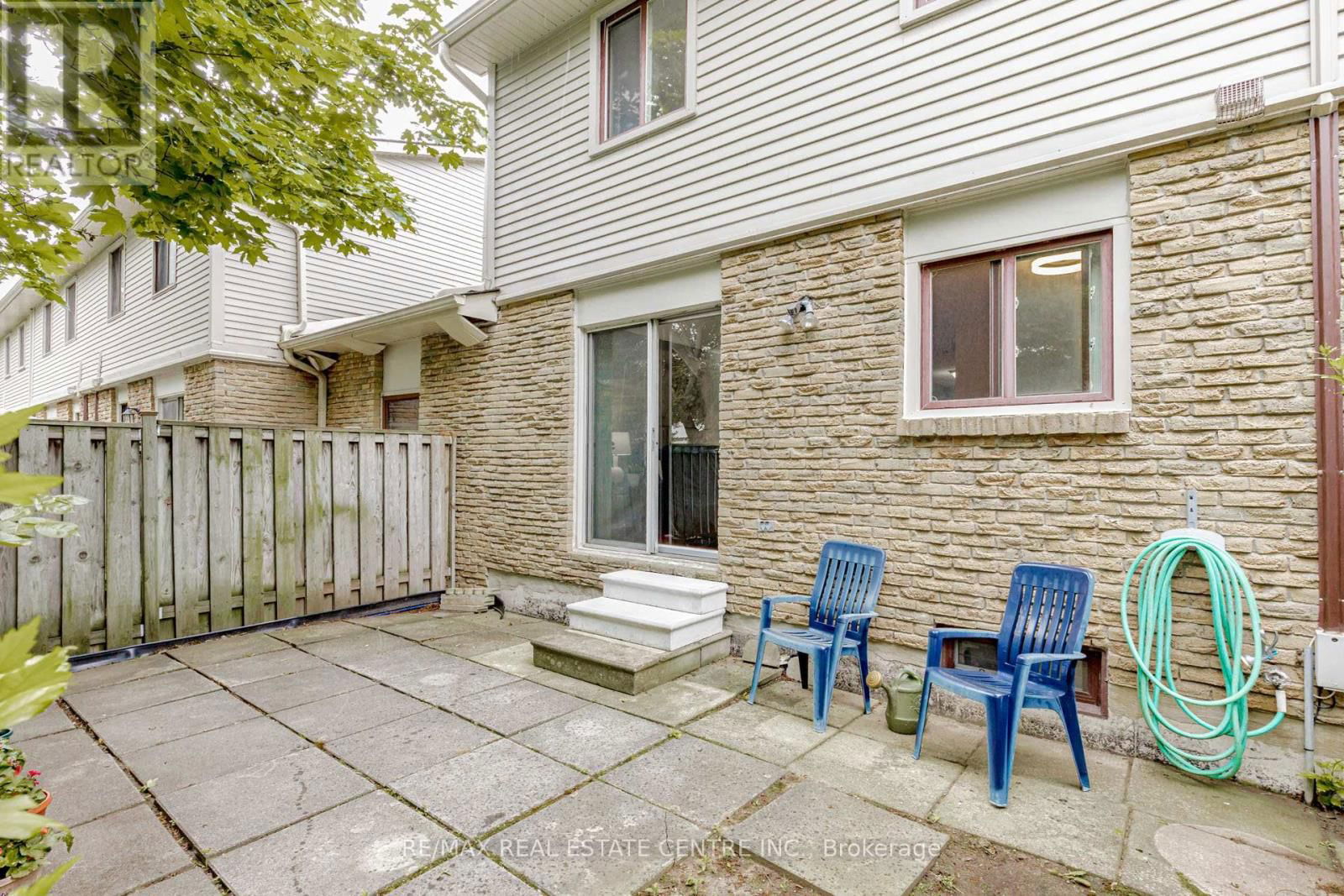 6 - 2701 AQUITAINE AVENUE Image 35