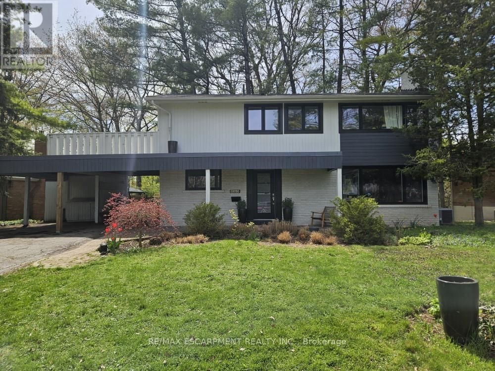 260 LINWOOD CRESCENT Image 2