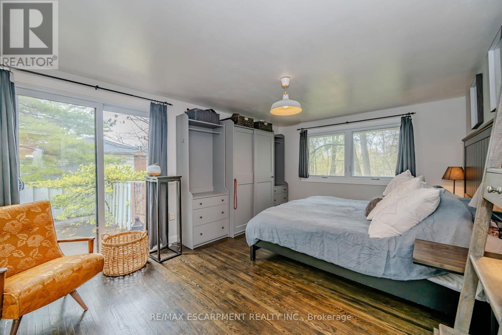 260 LINWOOD CRESCENT Image 31