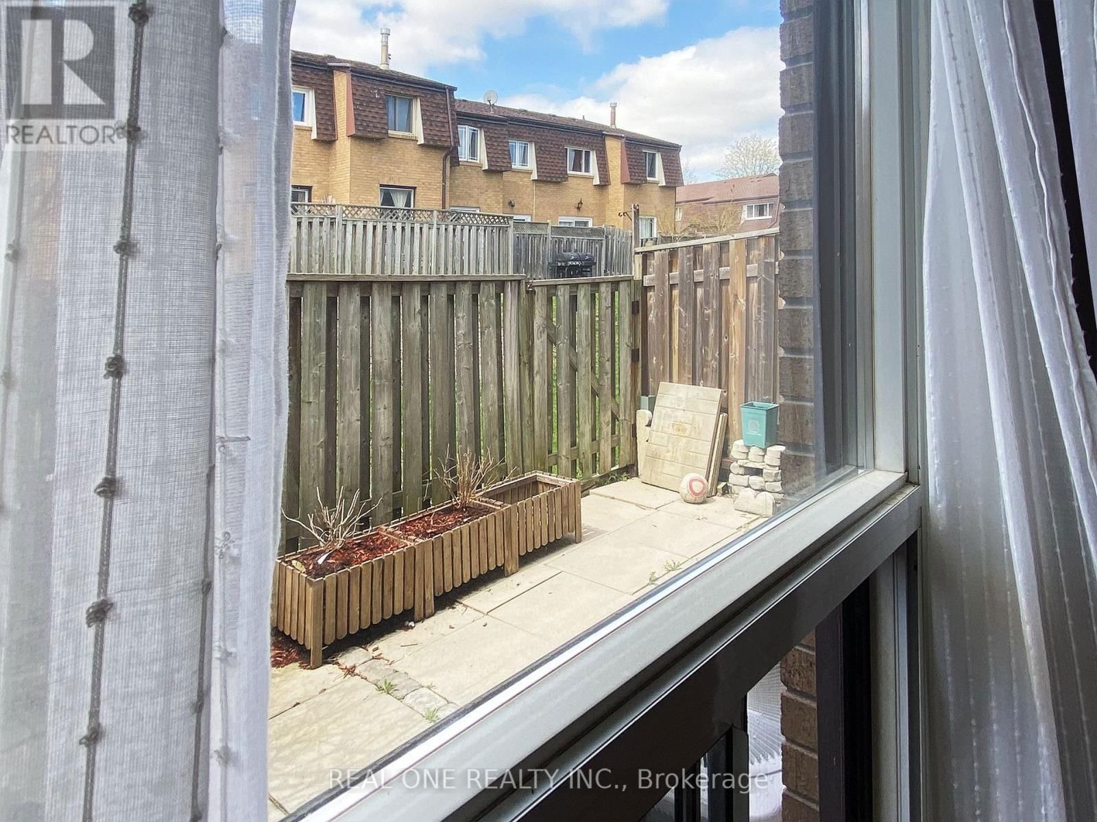 89 - 41 MISSISSAUGA VALLEY BOULEVARD Image 18
