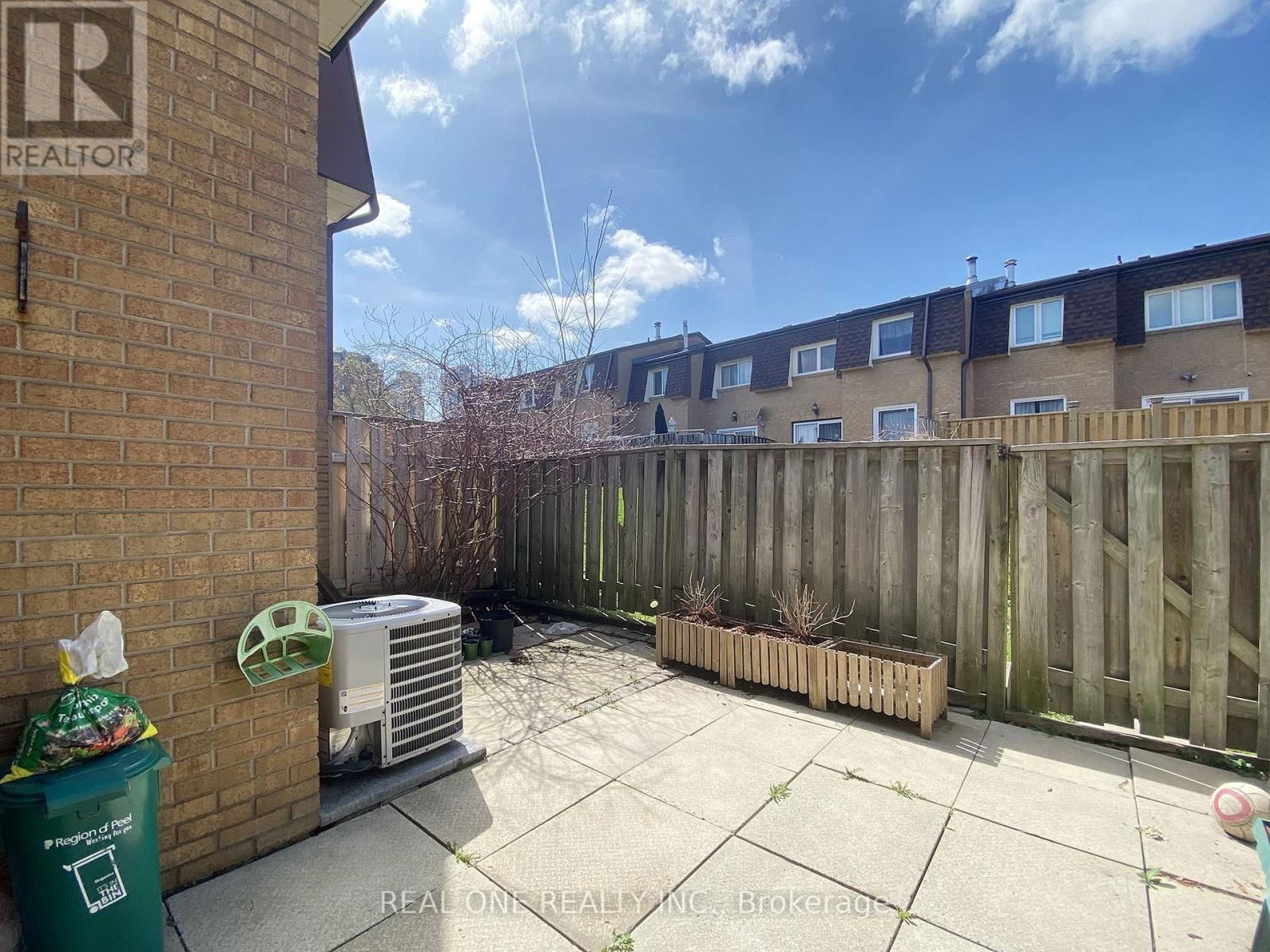89 - 41 MISSISSAUGA VALLEY BOULEVARD Image 19