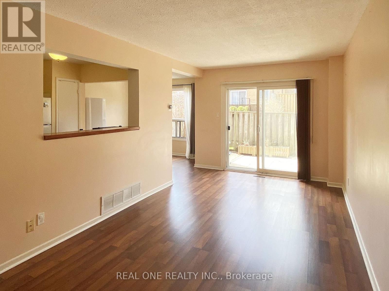 89 - 41 MISSISSAUGA VALLEY BOULEVARD Image 4