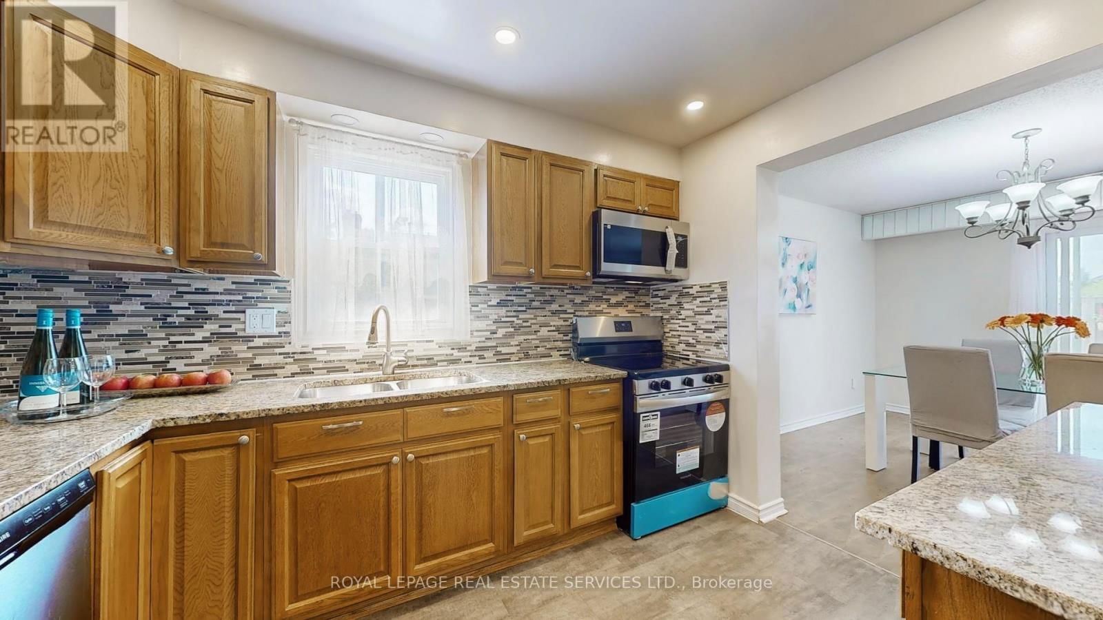 42 - 4111 ARBOUR GREEN DRIVE Image 14