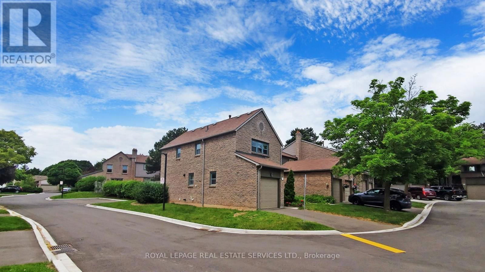 42 - 4111 ARBOUR GREEN DRIVE Image 2