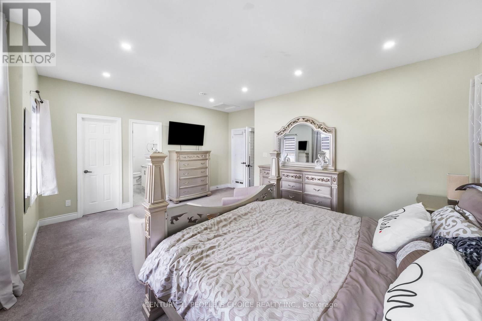 5 ELMHURST DRIVE Image 22