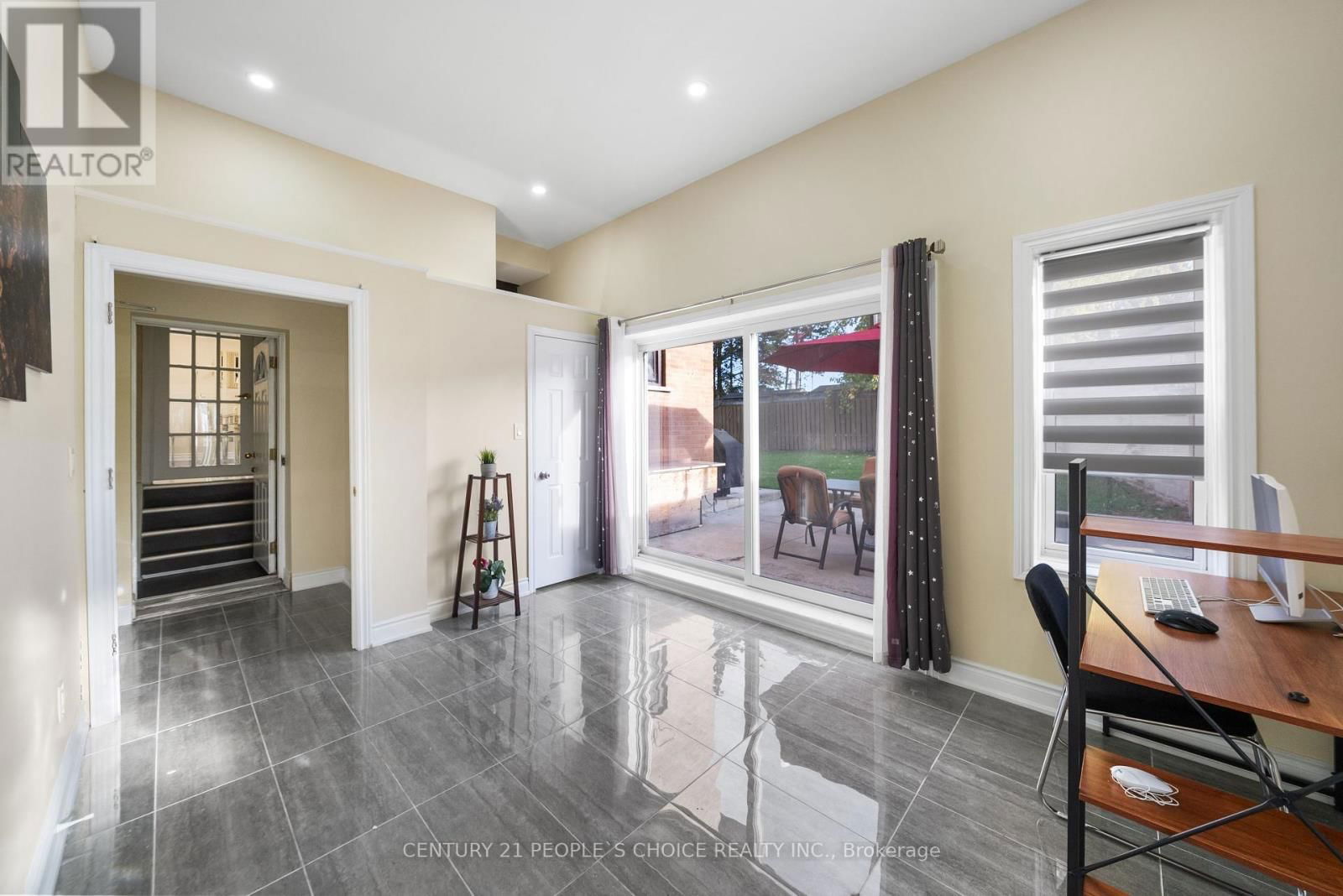 5 ELMHURST DRIVE Image 37
