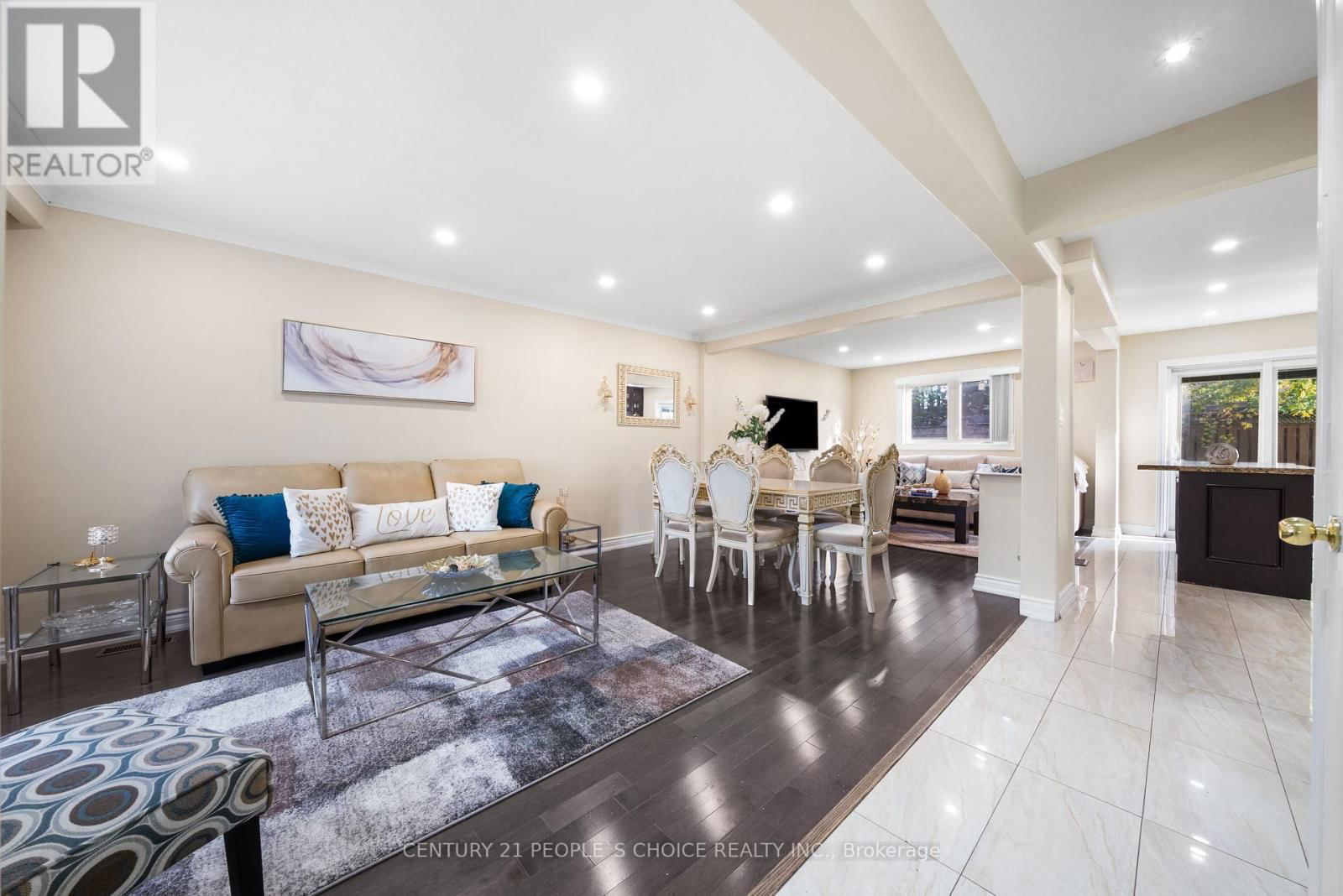 5 ELMHURST DRIVE Image 4