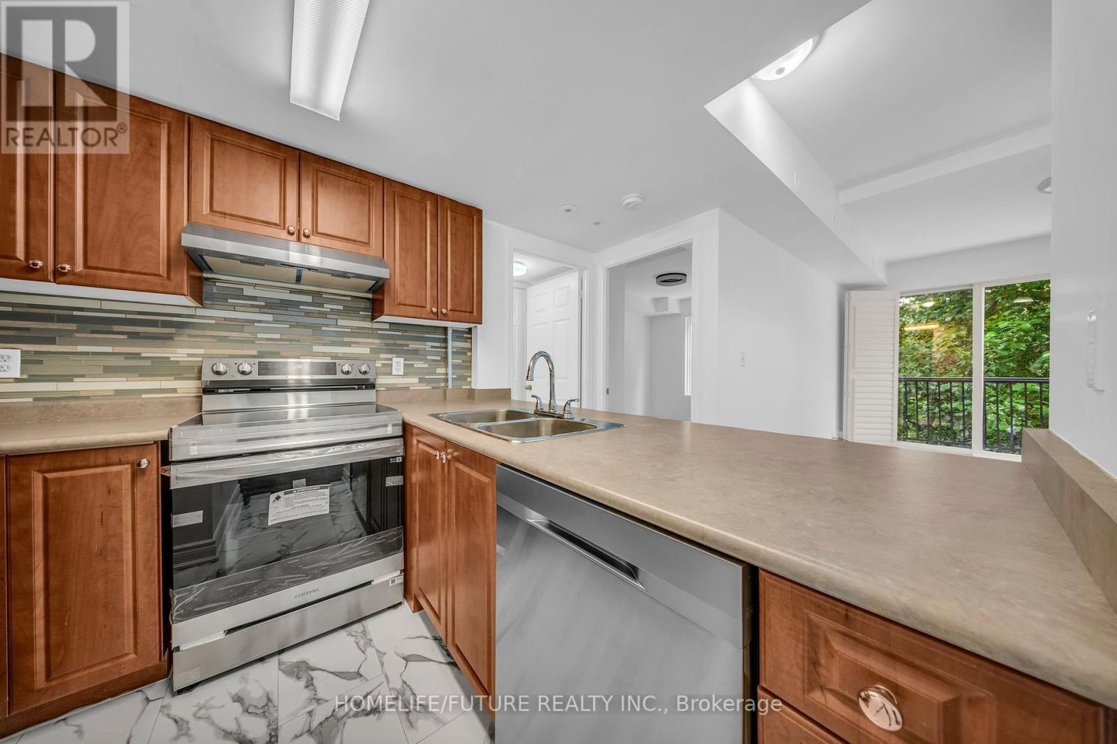 2057 - 3041 FINCH AVENUE WEST Image 6