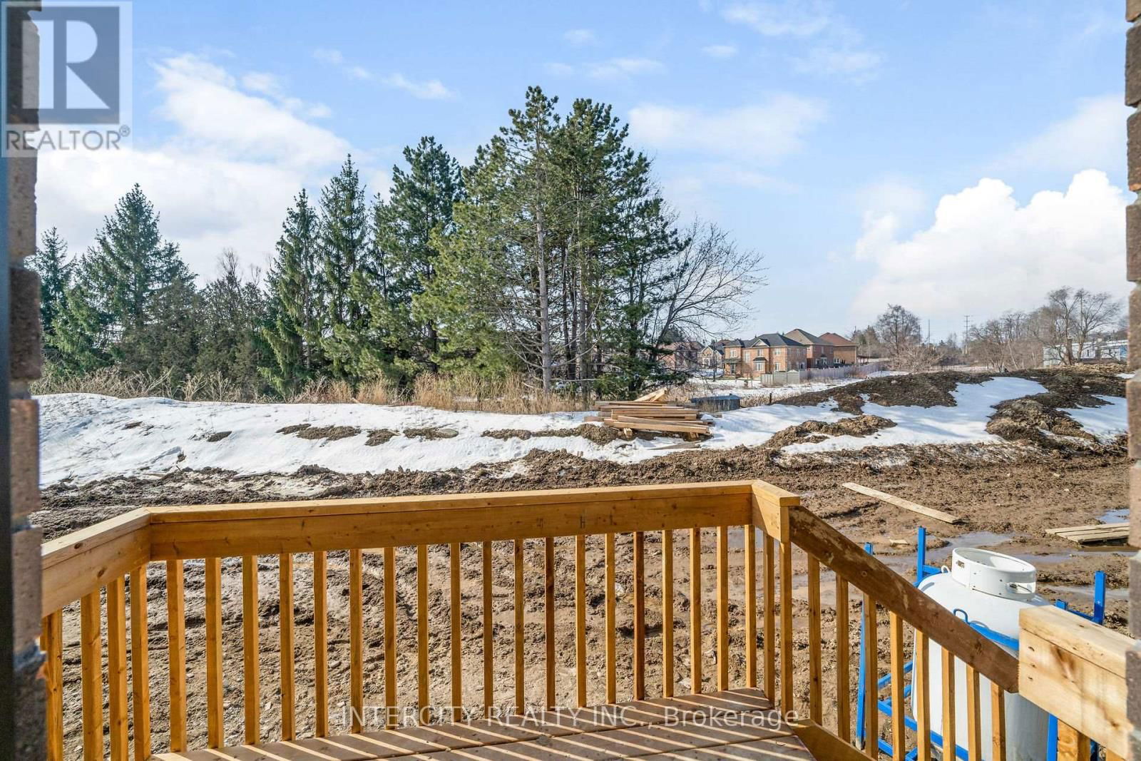 12 QUEENPOST DRIVE Image 29