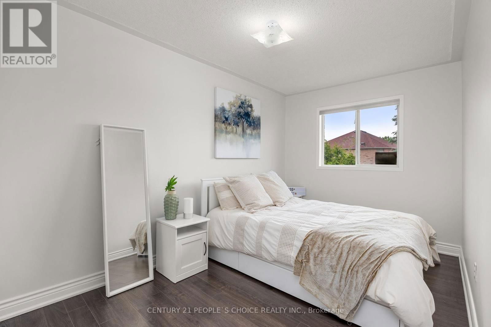 13 MELISSA COURT Image 16