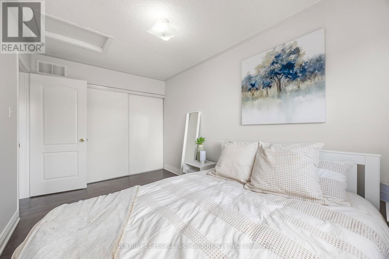 13 MELISSA COURT Image 17