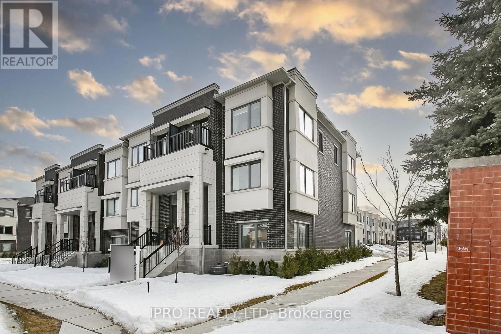 138 LANDSBRIDGE STREET Image 3