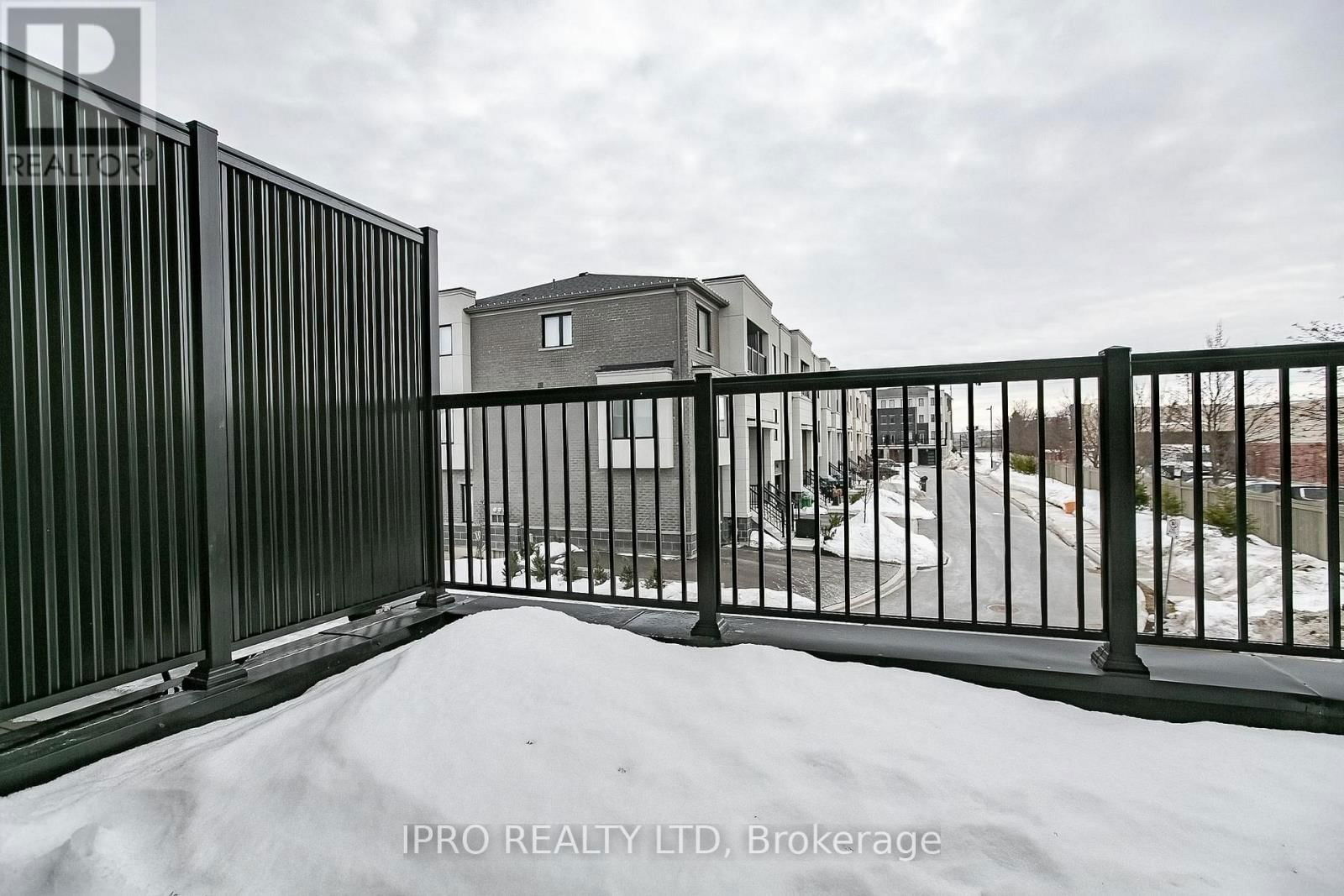 138 LANDSBRIDGE STREET Image 32