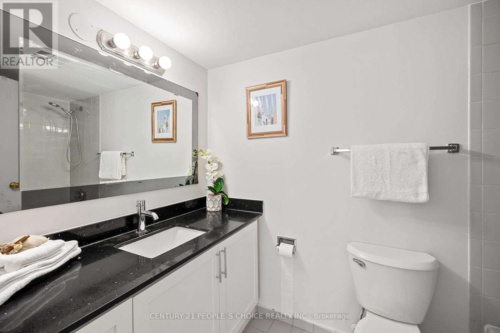 802 - 10 MARKBROOK LANE Image 20
