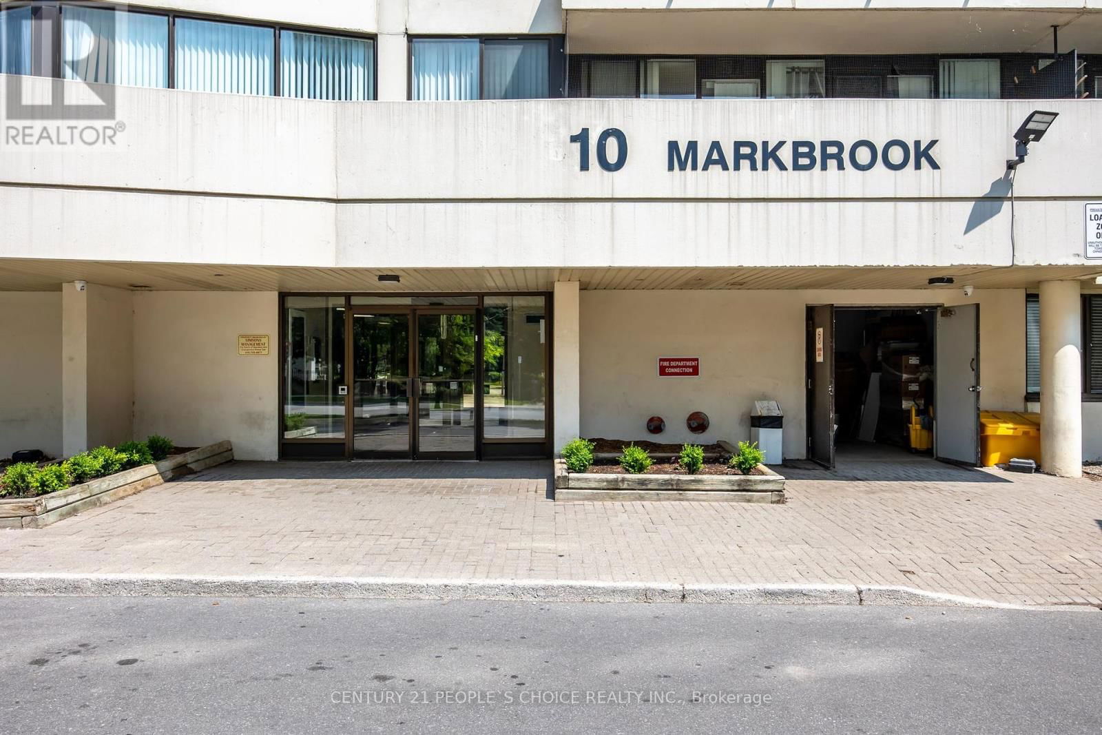 802 - 10 MARKBROOK LANE Image 30