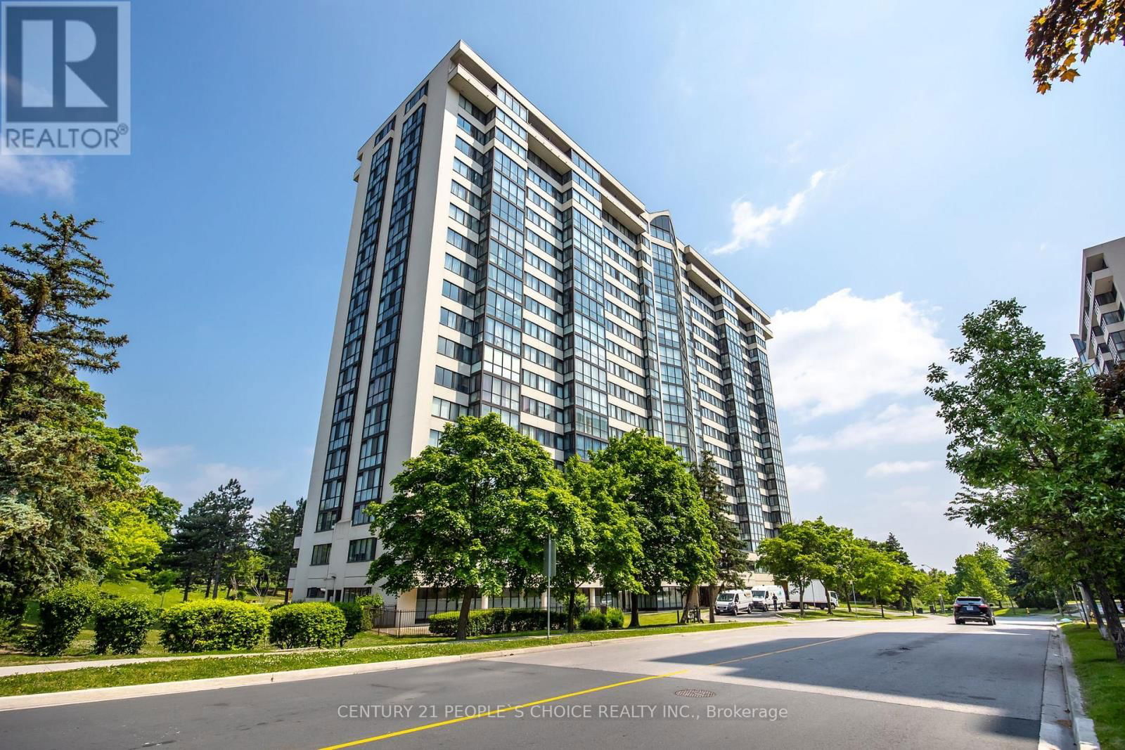 802 - 10 MARKBROOK LANE Image 31