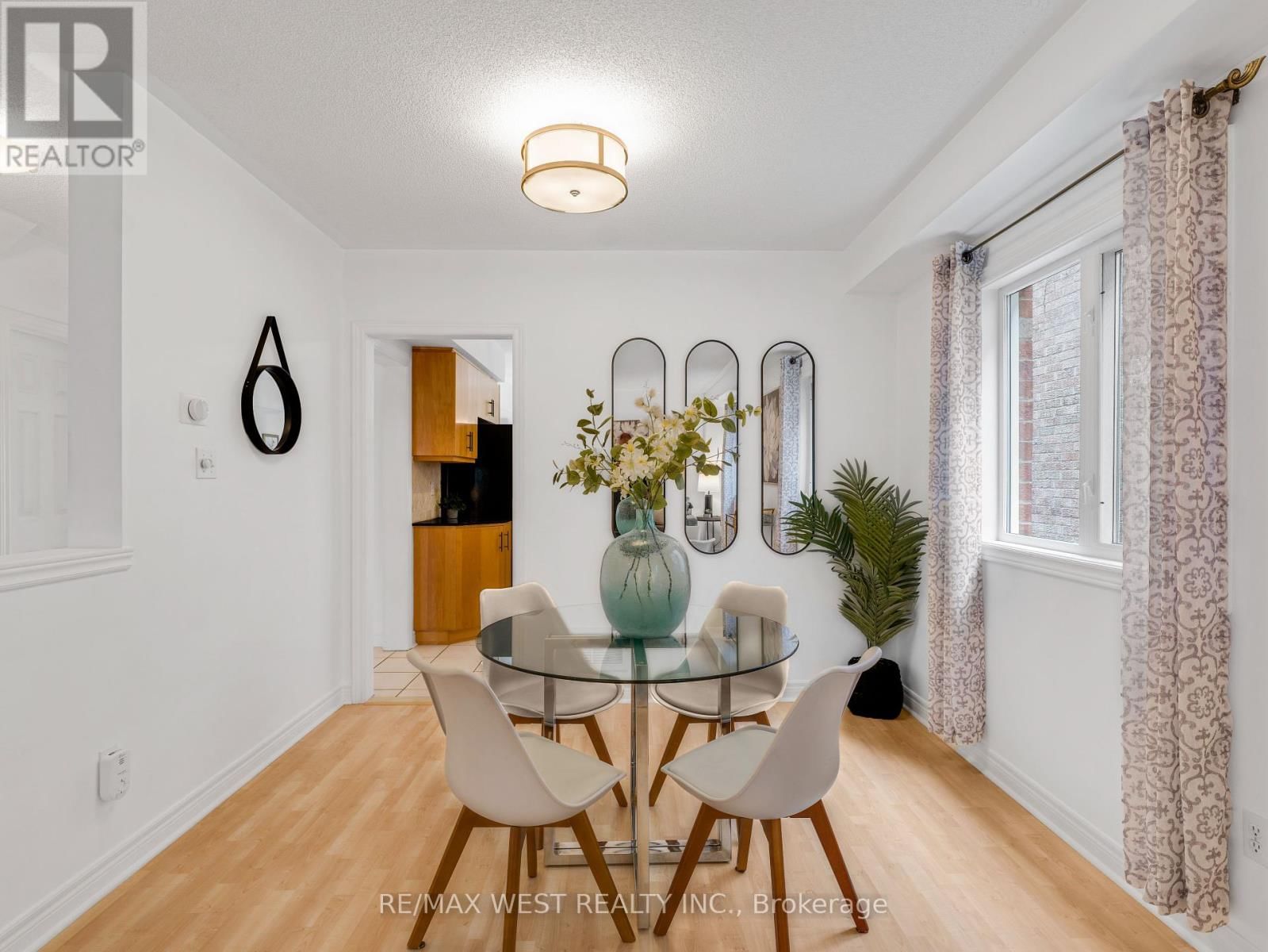 26 SHADY GLEN CRESCENT Image 13