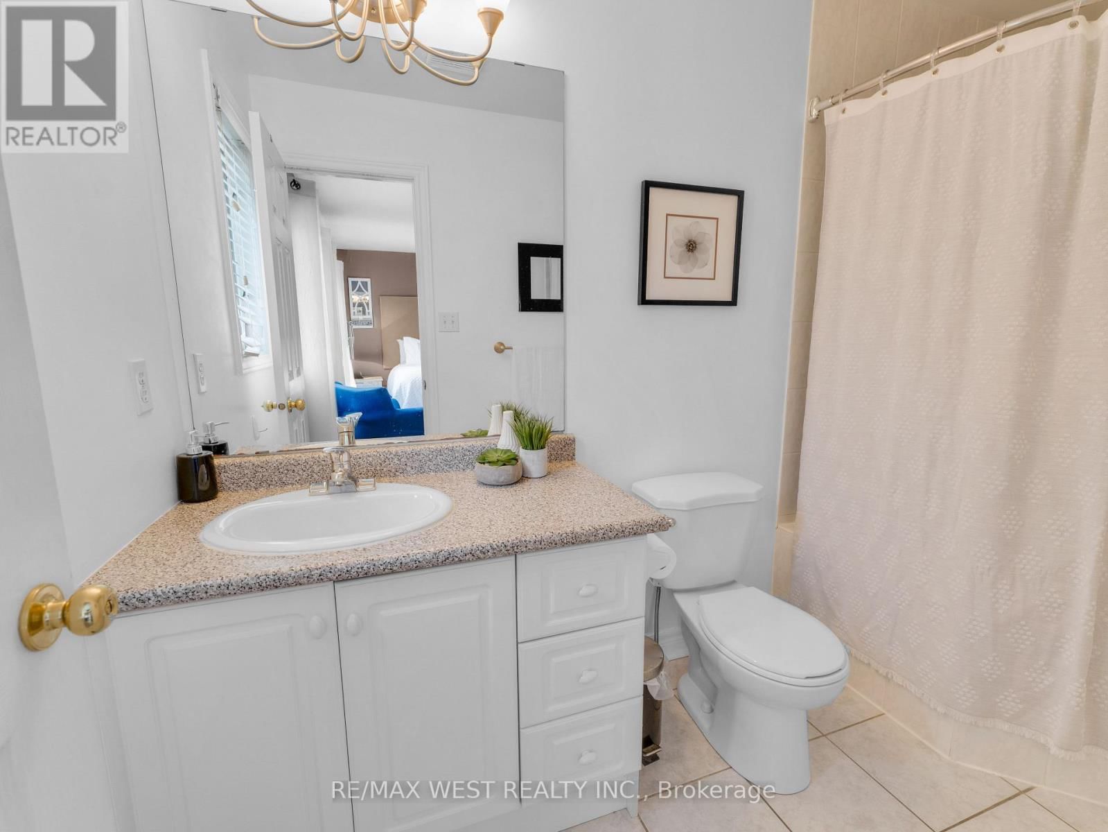 26 SHADY GLEN CRESCENT Image 32