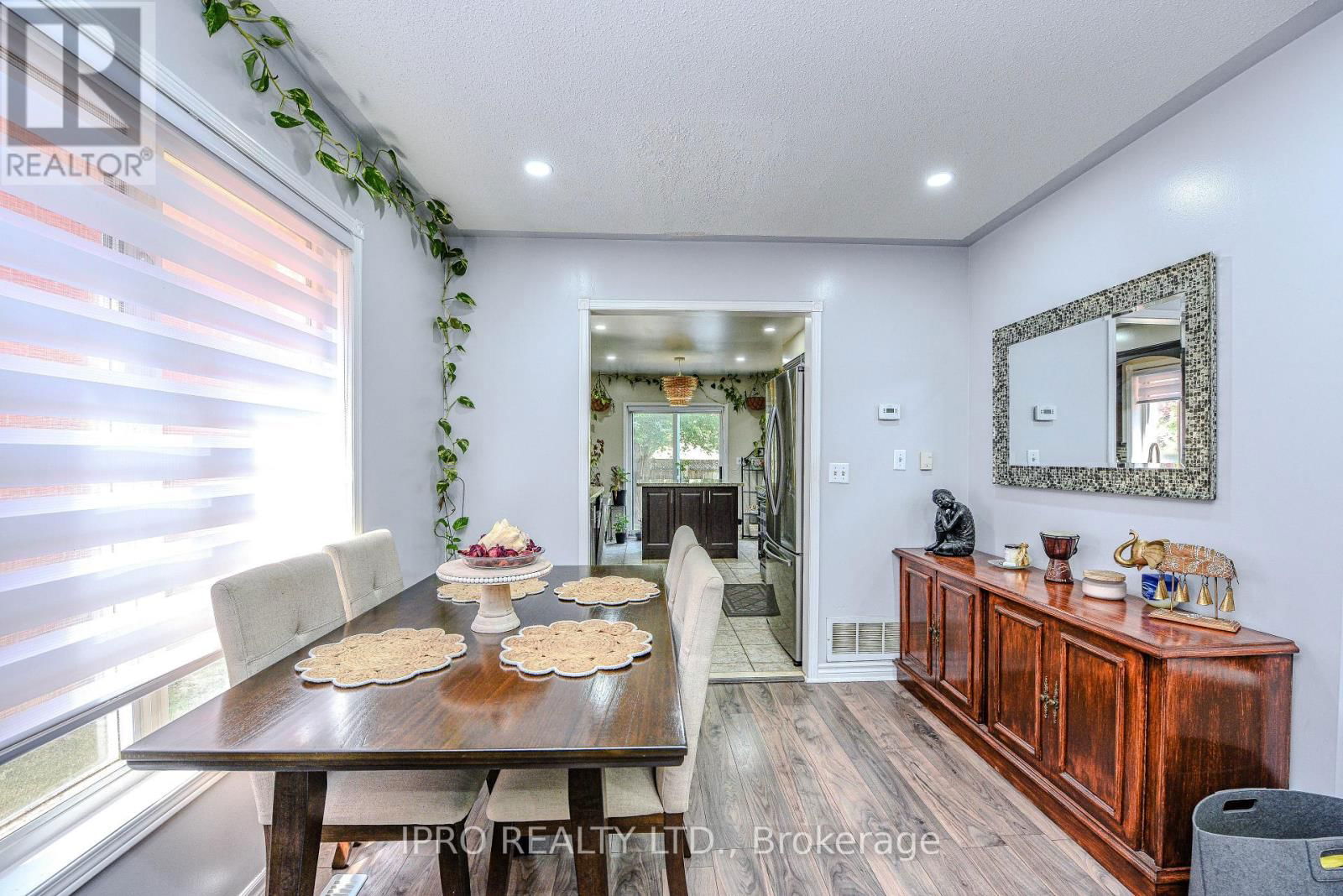 5847 SIDMOUTH STREET Image 17