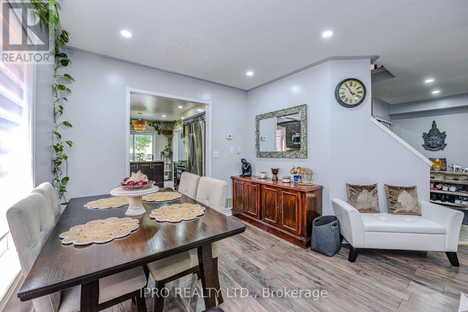 5847 SIDMOUTH STREET Image 18
