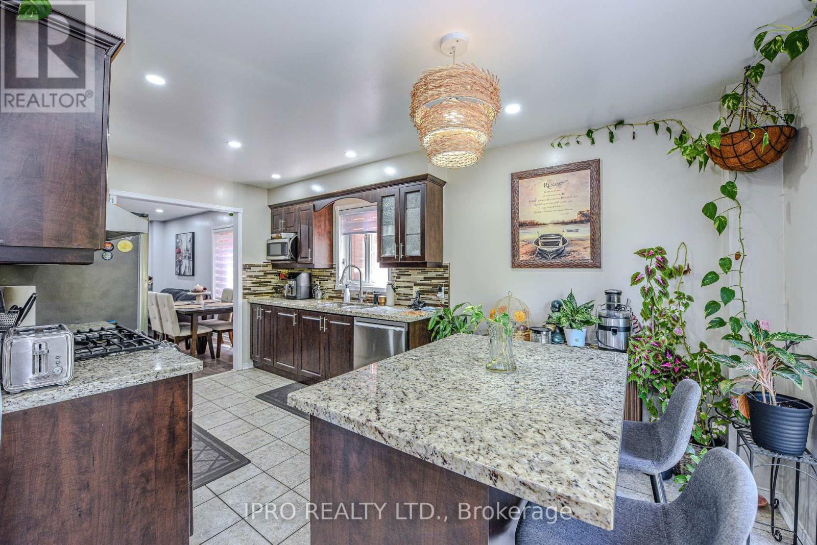 5847 SIDMOUTH STREET Image 19