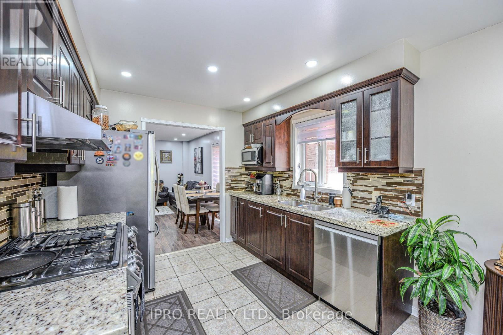 5847 SIDMOUTH STREET Image 20