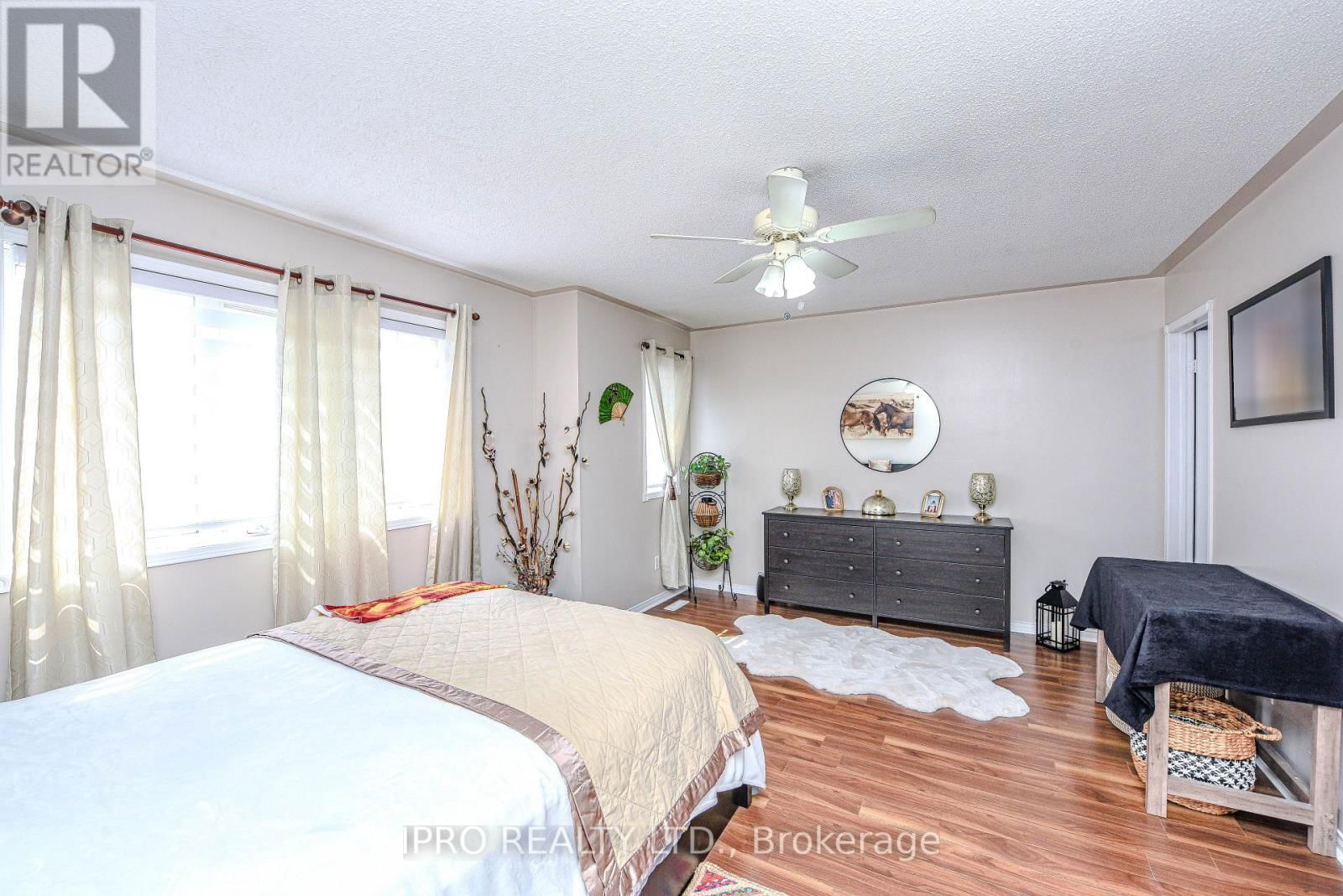 5847 SIDMOUTH STREET Image 35