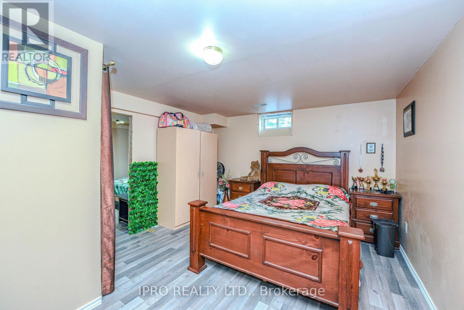 5847 SIDMOUTH STREET Image 40