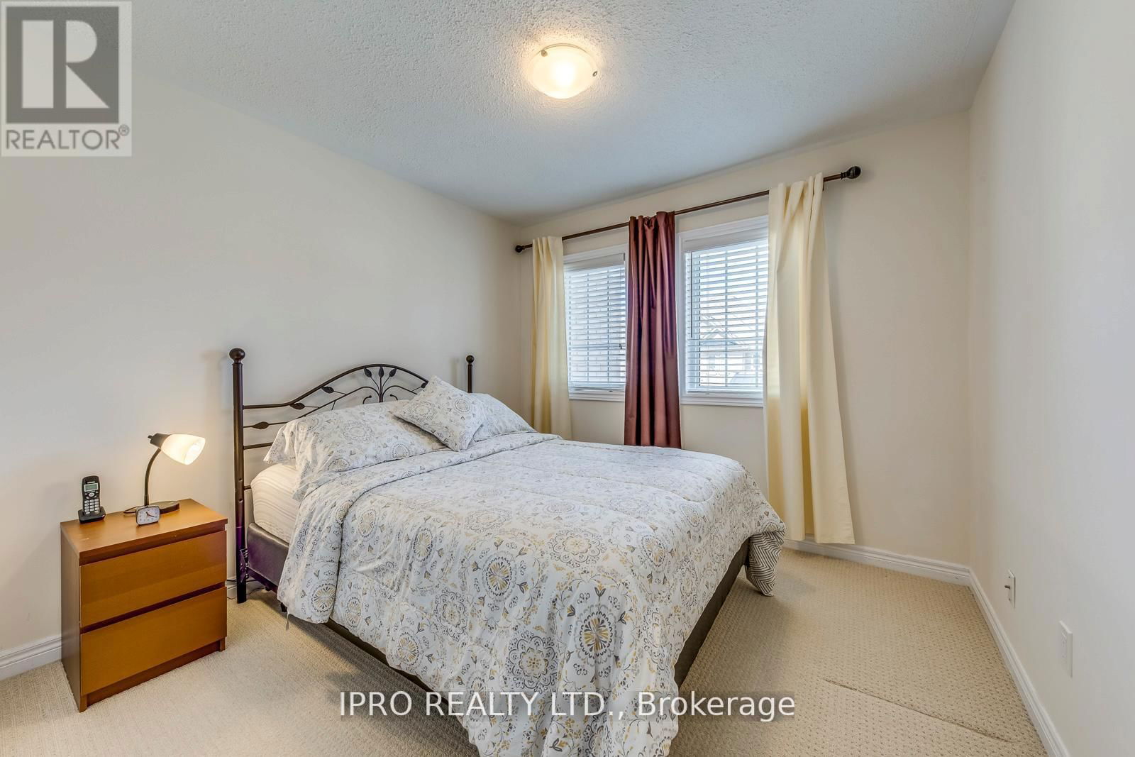 11 TRENTONIAN STREET Image 28
