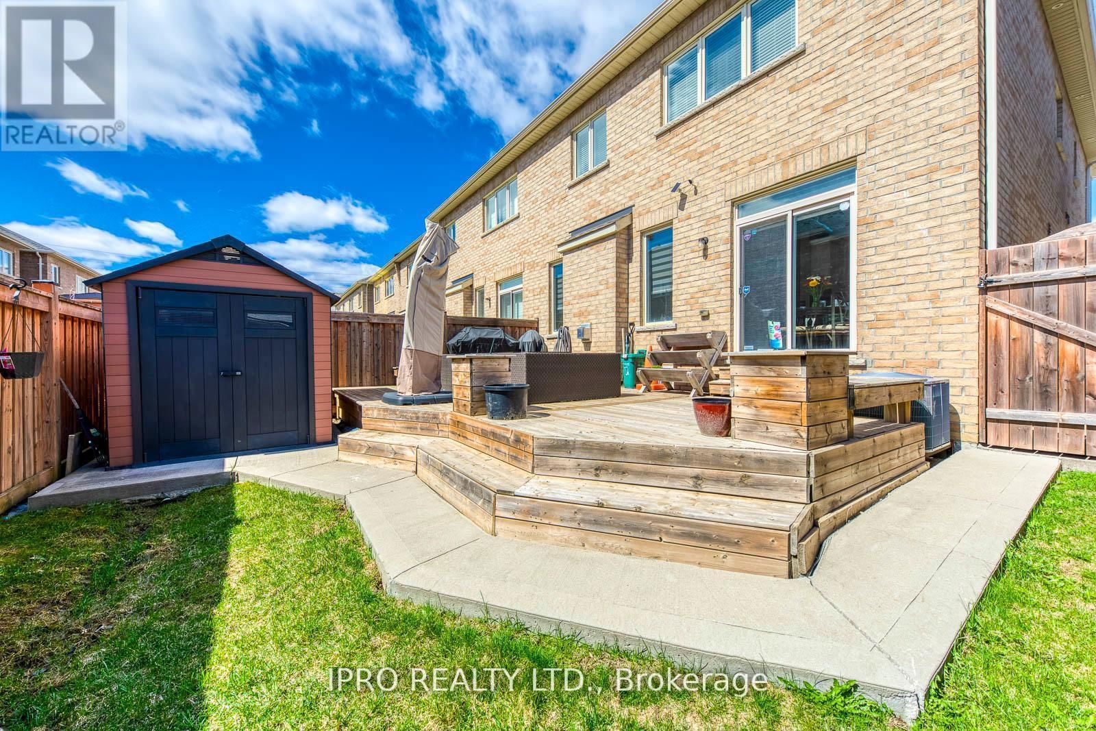 11 TRENTONIAN STREET Image 44