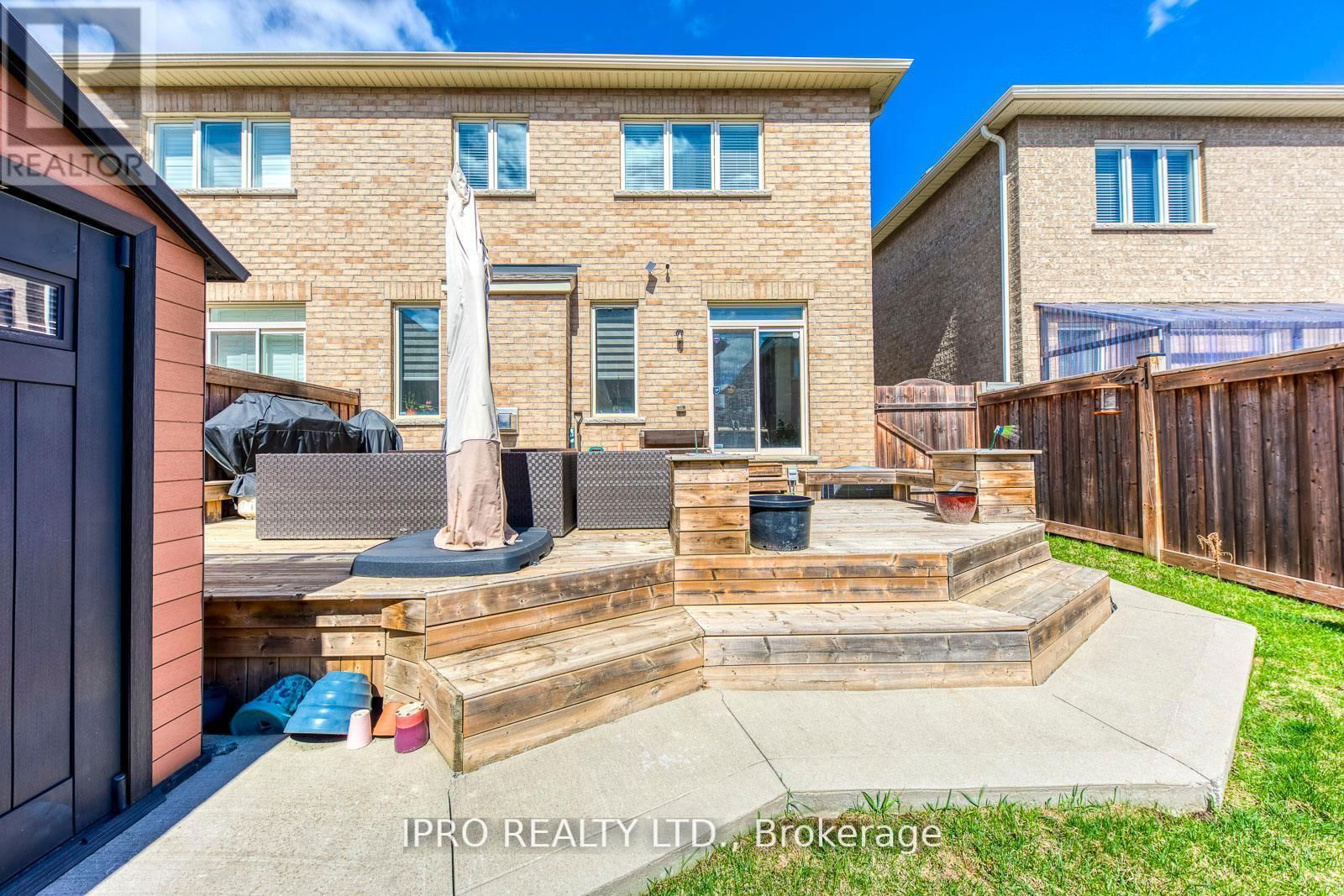 11 TRENTONIAN STREET Image 45