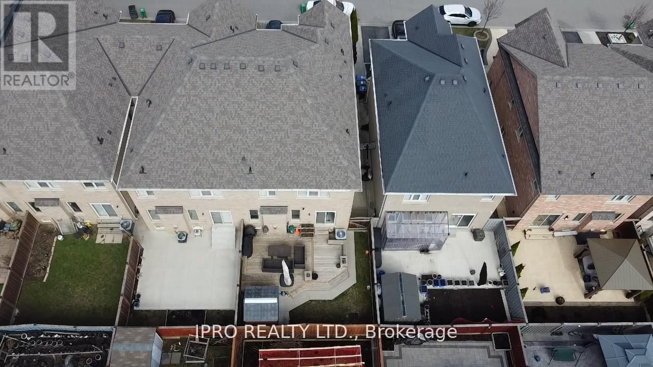 11 TRENTONIAN STREET Image 47
