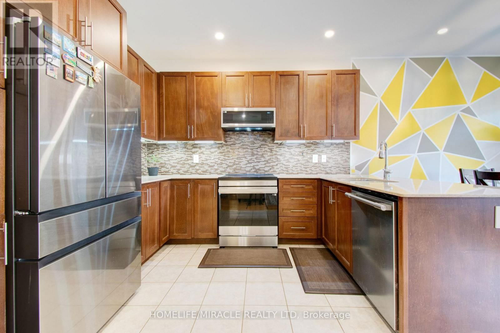 13 FANN DRIVE Image 12