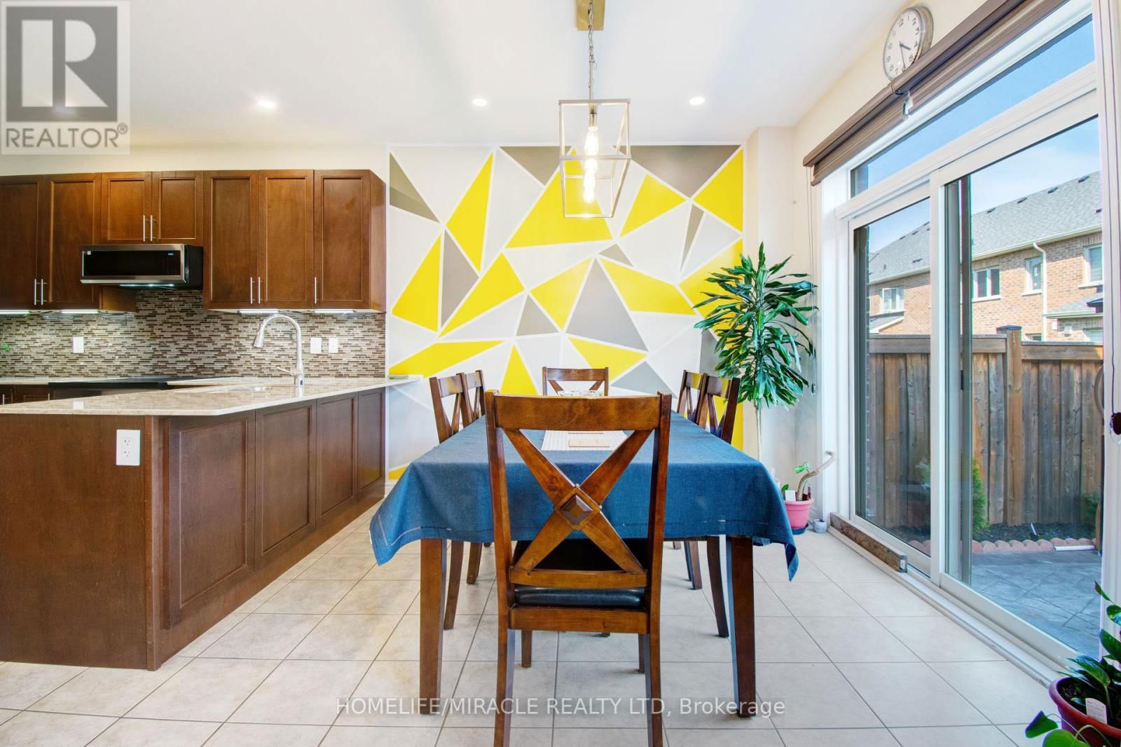 13 FANN DRIVE Image 15