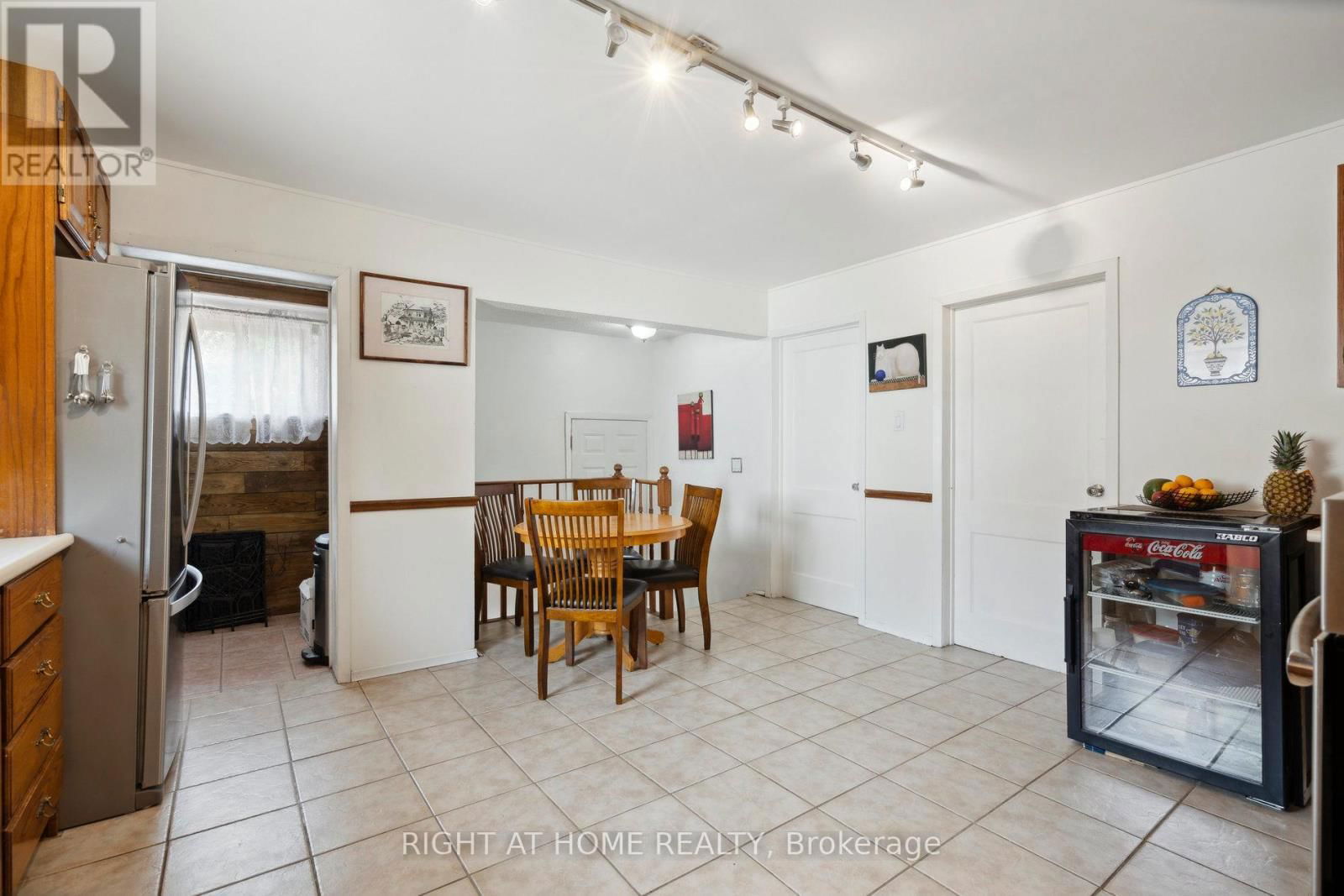 51 FREDERICK STREET SOUTH Image 10