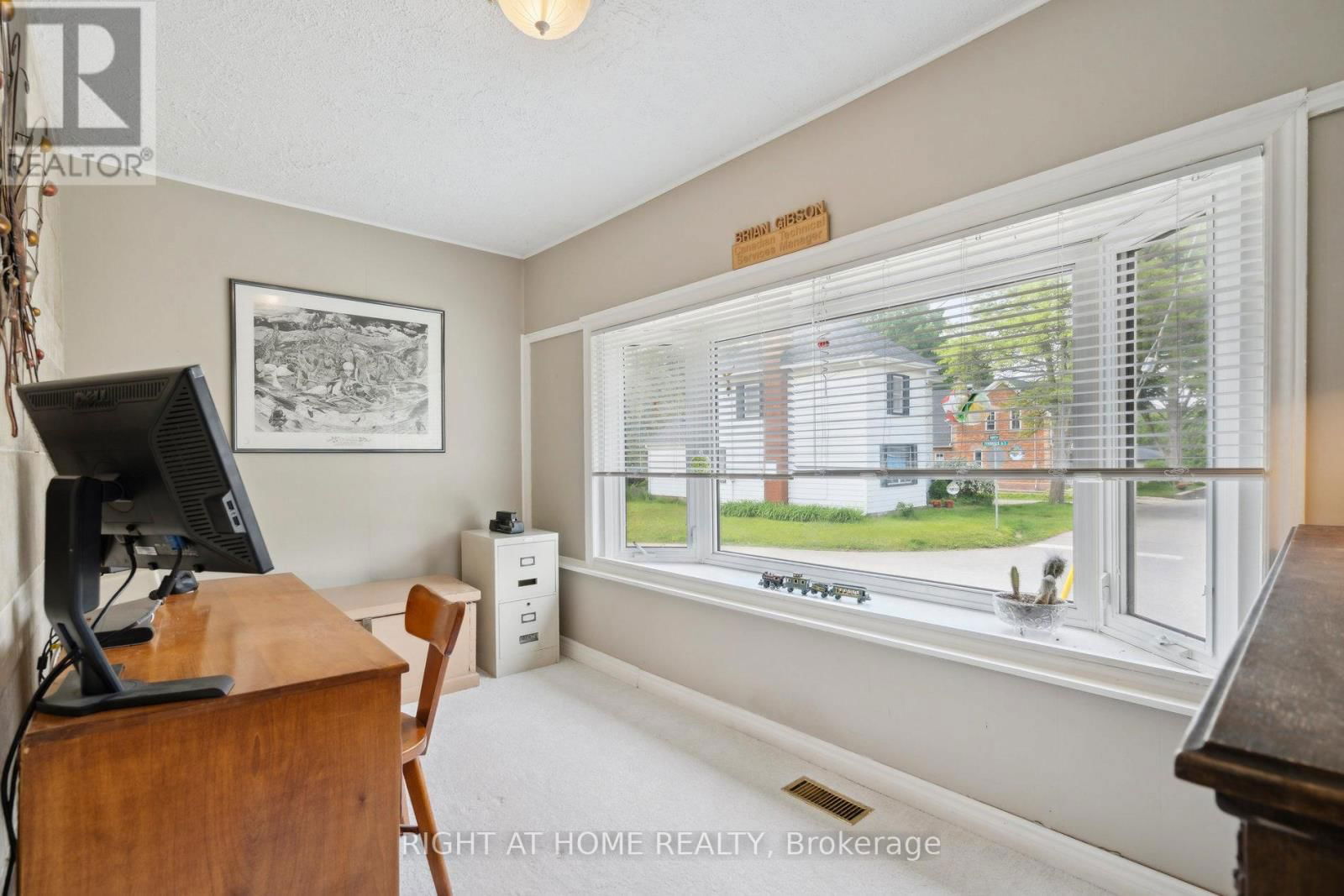51 FREDERICK STREET SOUTH Image 16