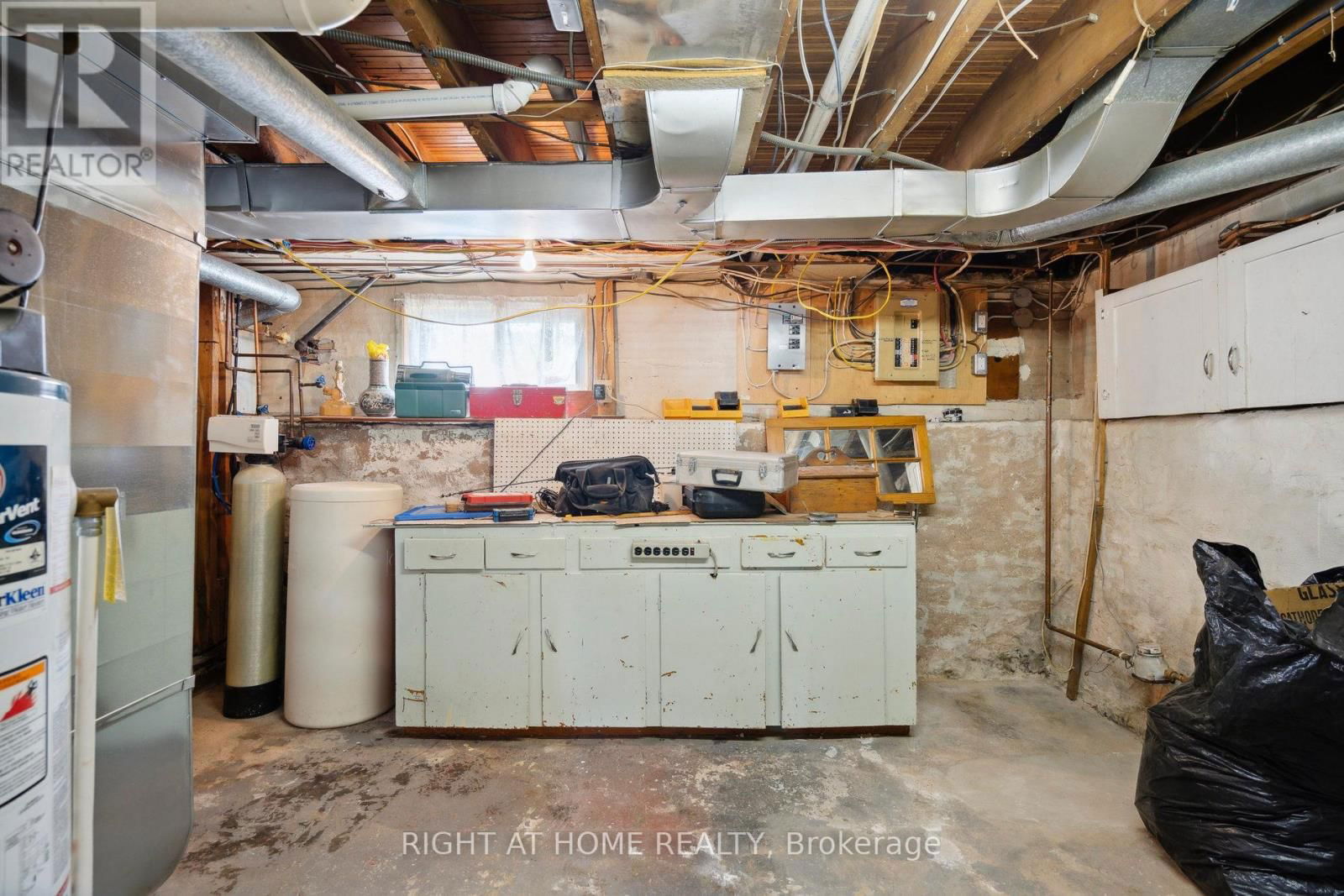 51 FREDERICK STREET SOUTH Image 26